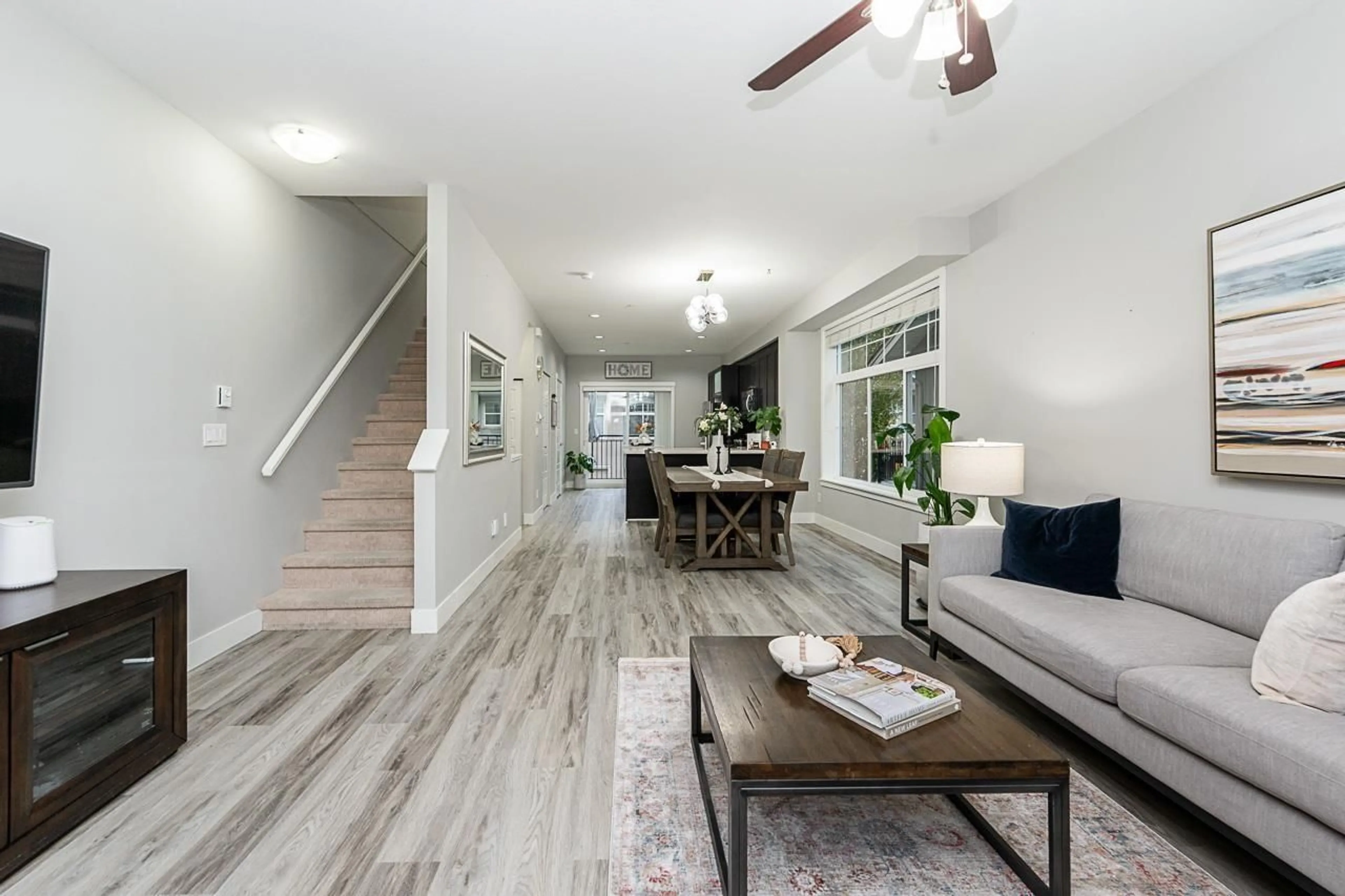 Living room with furniture, unknown for 42 - 20966 77A AVENUE, Langley British Columbia V2Y0K9