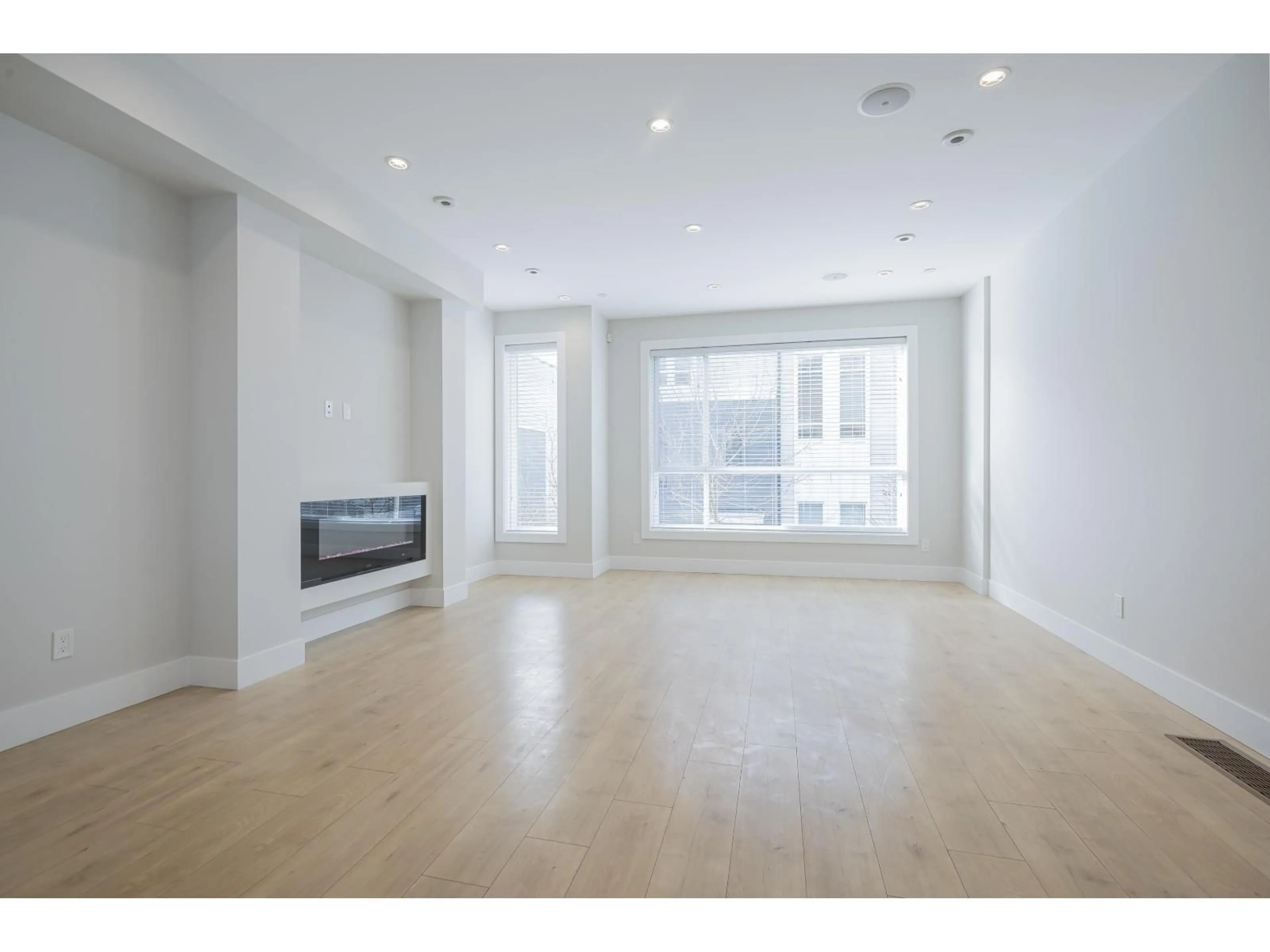 A pic of a room for 13 - 16511 WATSON DRIVE, Surrey British Columbia V4N6T7