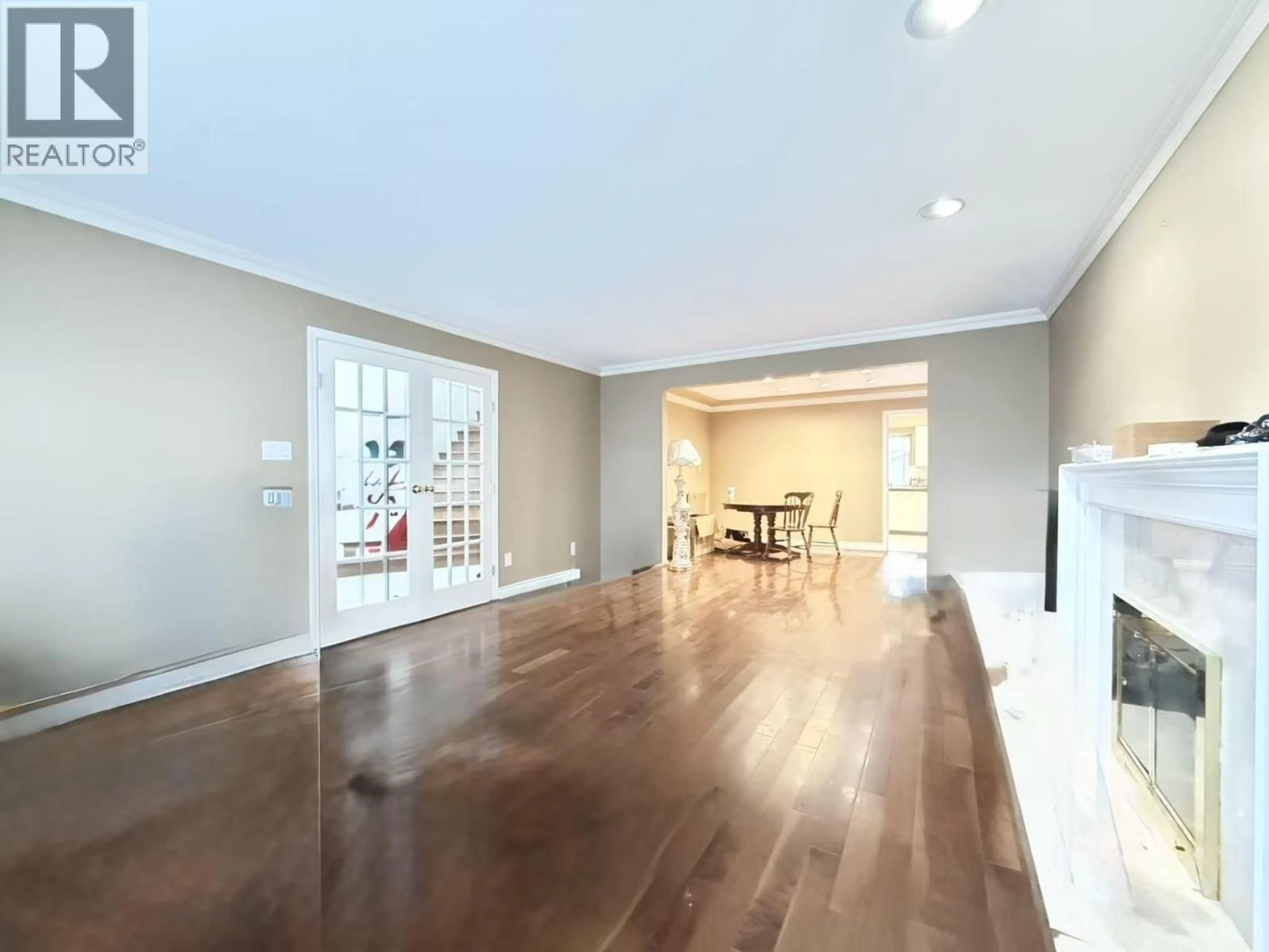 Indoor foyer for 5831 LAURELWOOD COURT, Richmond British Columbia V7C5J1