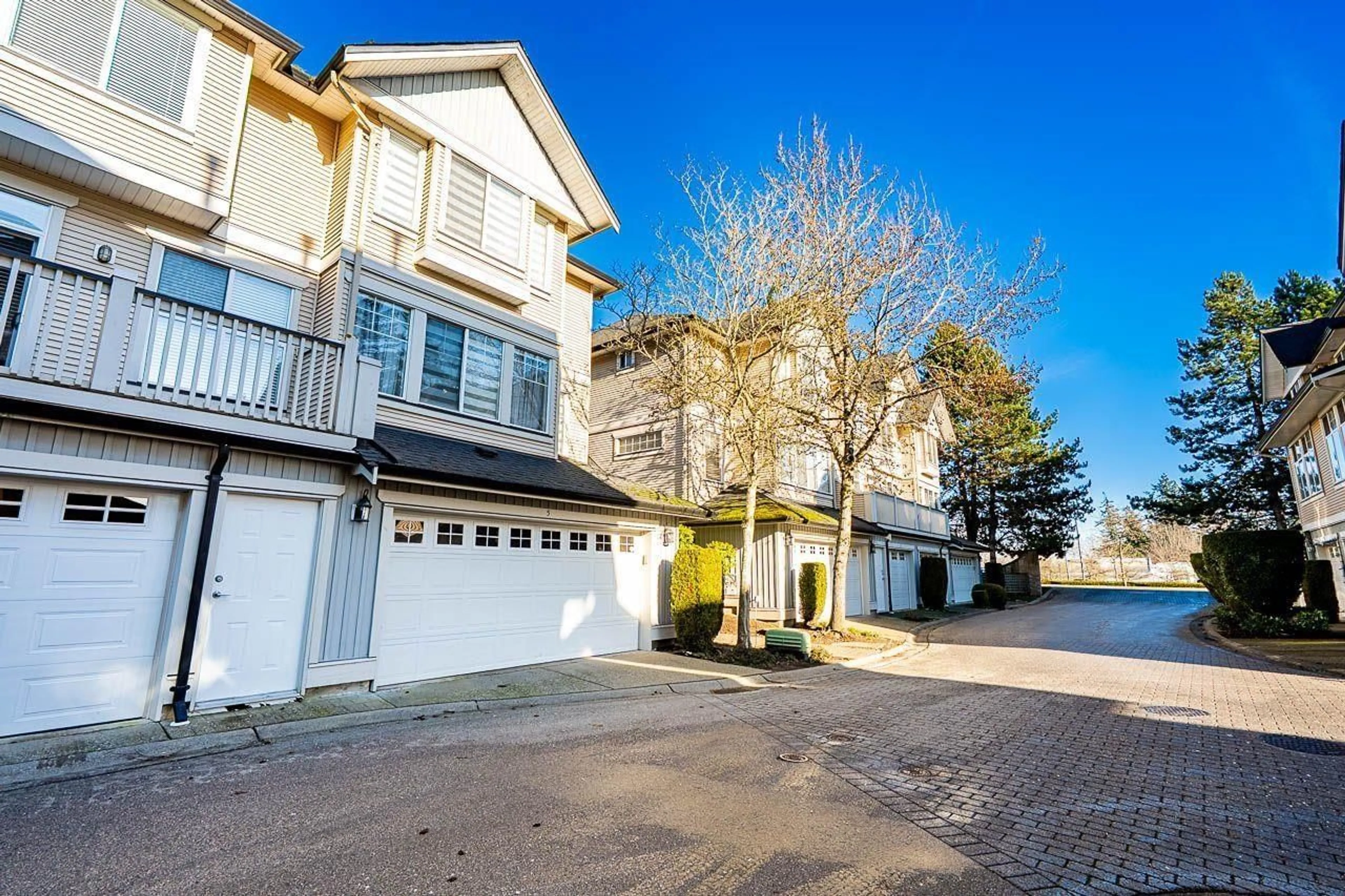 A pic from outside/outdoor area/front of a property/back of a property/a pic from drone, street for 5 - 8383 159 STREET, Surrey British Columbia V4N0W2