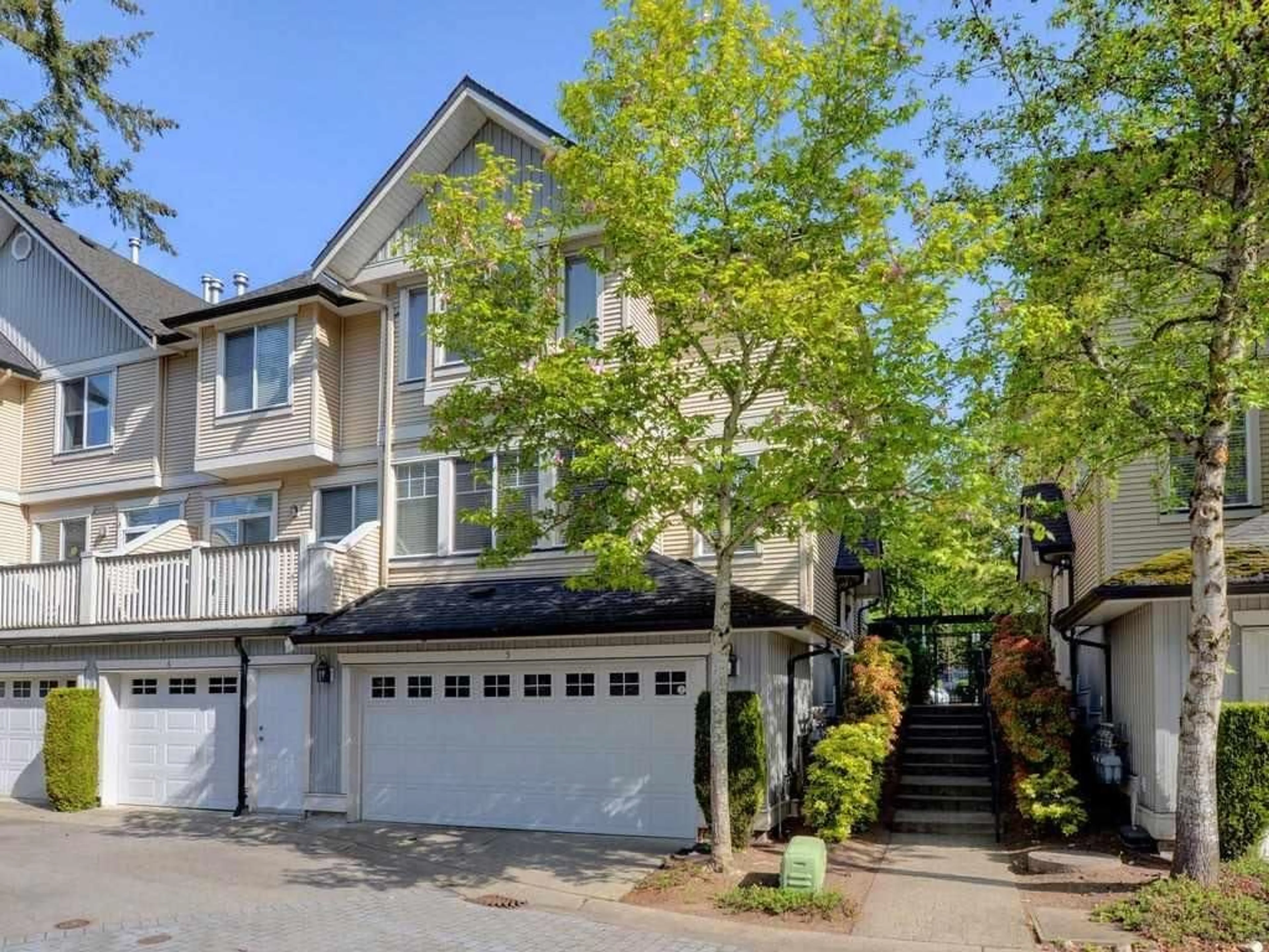 Unknown for 5 - 8383 159 STREET, Surrey British Columbia V4N0W2