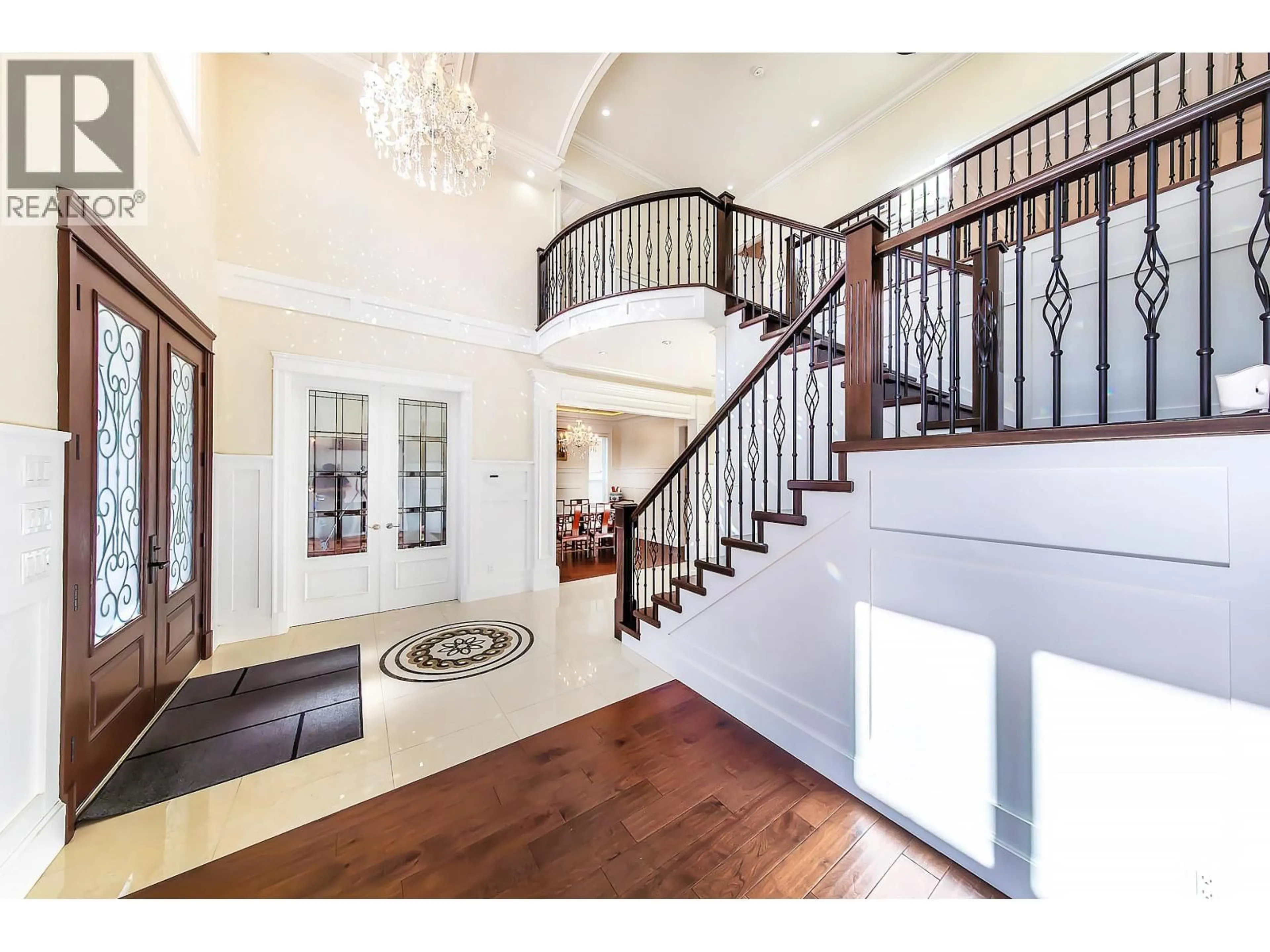 Indoor entryway for 9631 SAUNDERS ROAD, Richmond British Columbia V7A2B5