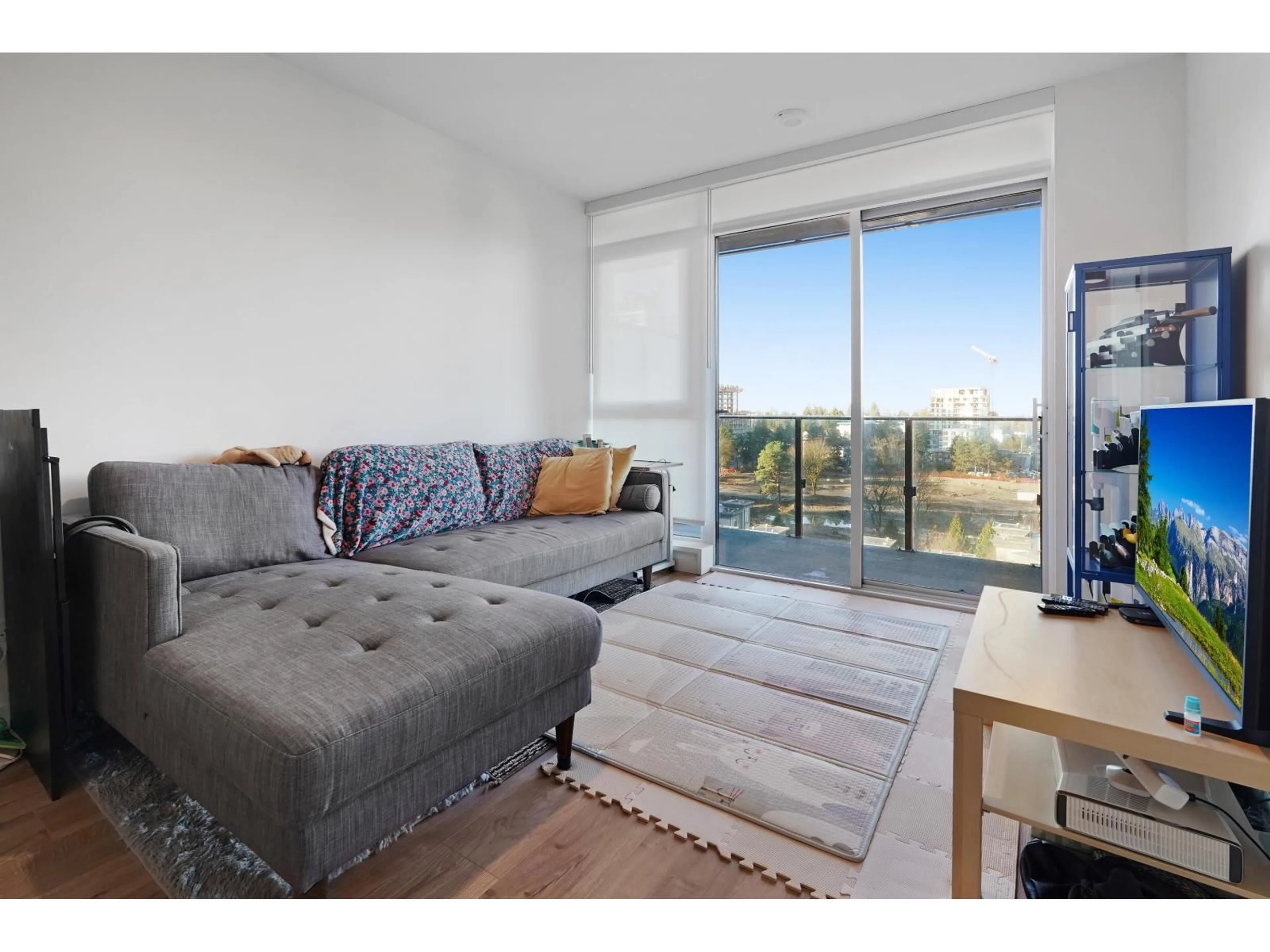 Living room with furniture, unknown for 1212 - 13428 105 AVENUE, Surrey British Columbia V3T0S6