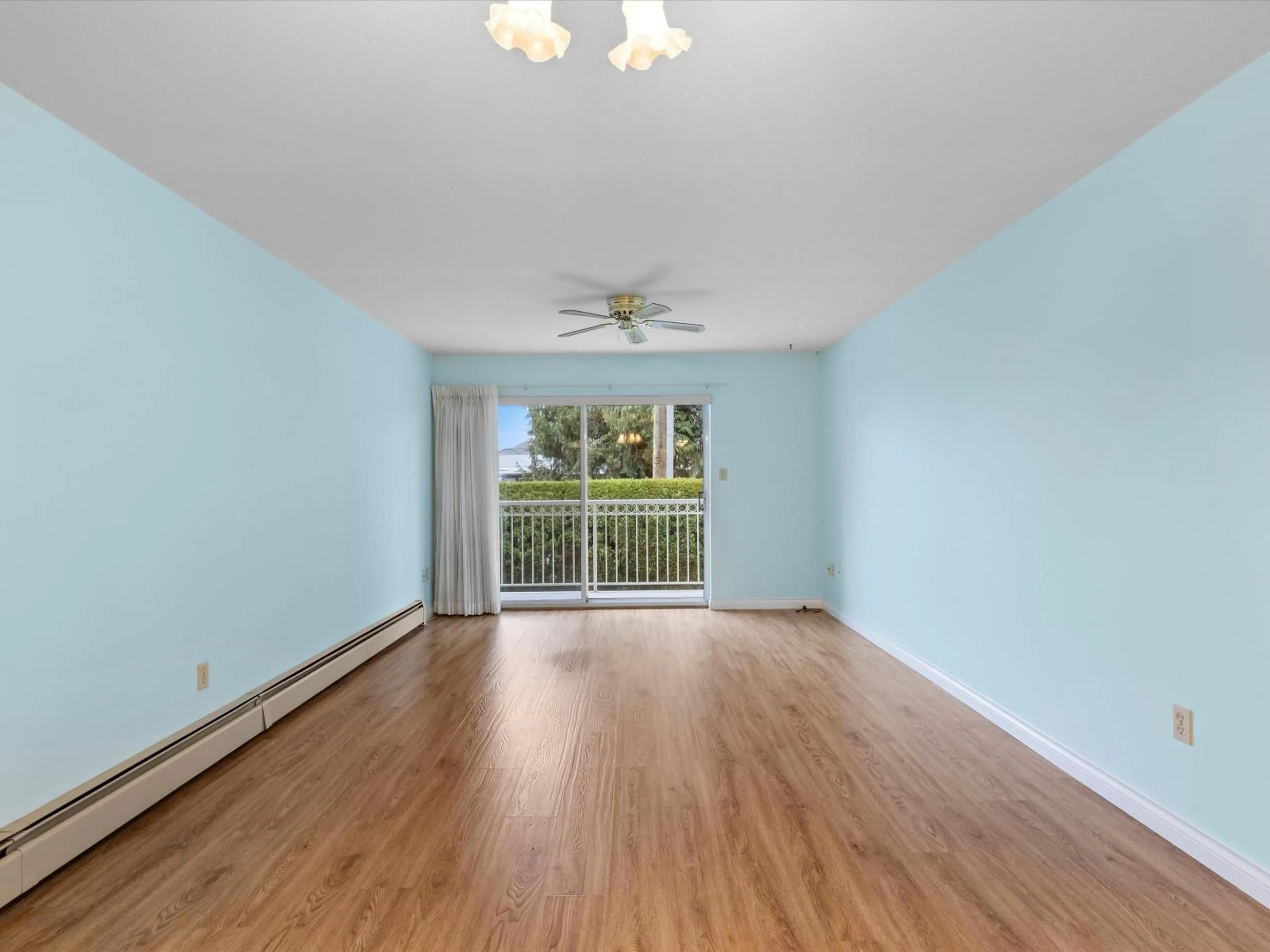 A pic of a room for 112 - 31930 OLD YALE ROAD, Abbotsford British Columbia V2T2C7