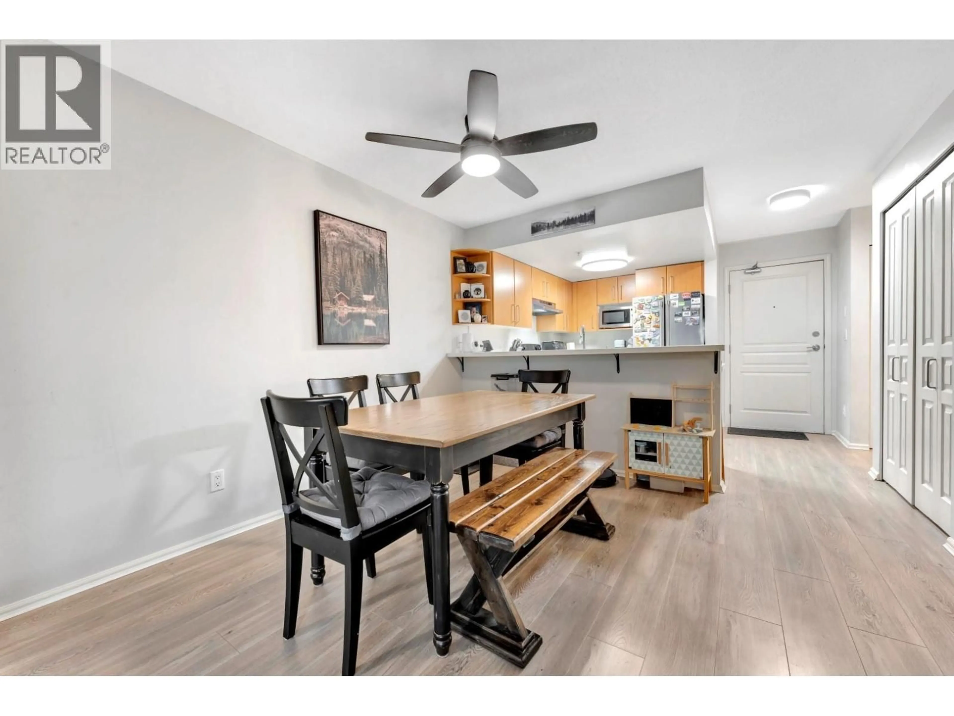 Open concept kitchen, wood/laminate floor for 213 - 3388 MORREY COURT, Burnaby British Columbia V3J7Y5