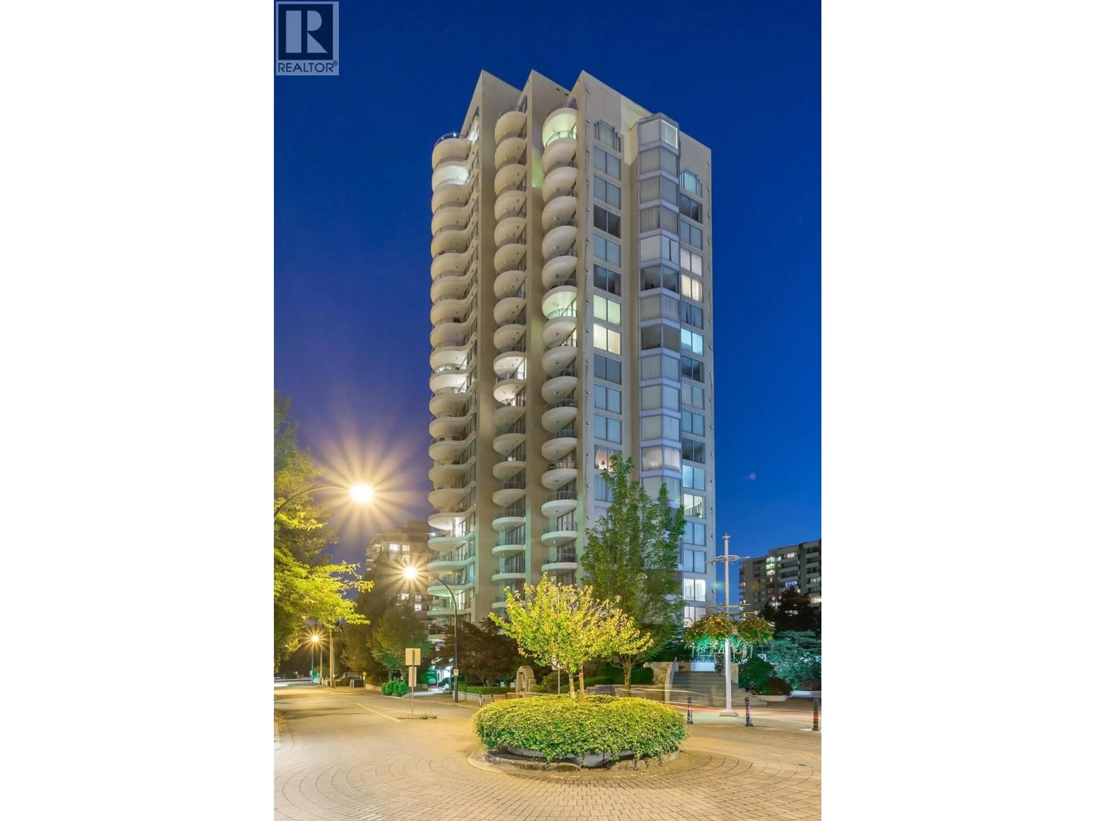 A pic from outside/outdoor area/front of a property/back of a property/a pic from drone, street for 1605 - 739 PRINCESS STREET, New Westminster British Columbia V3M6V6