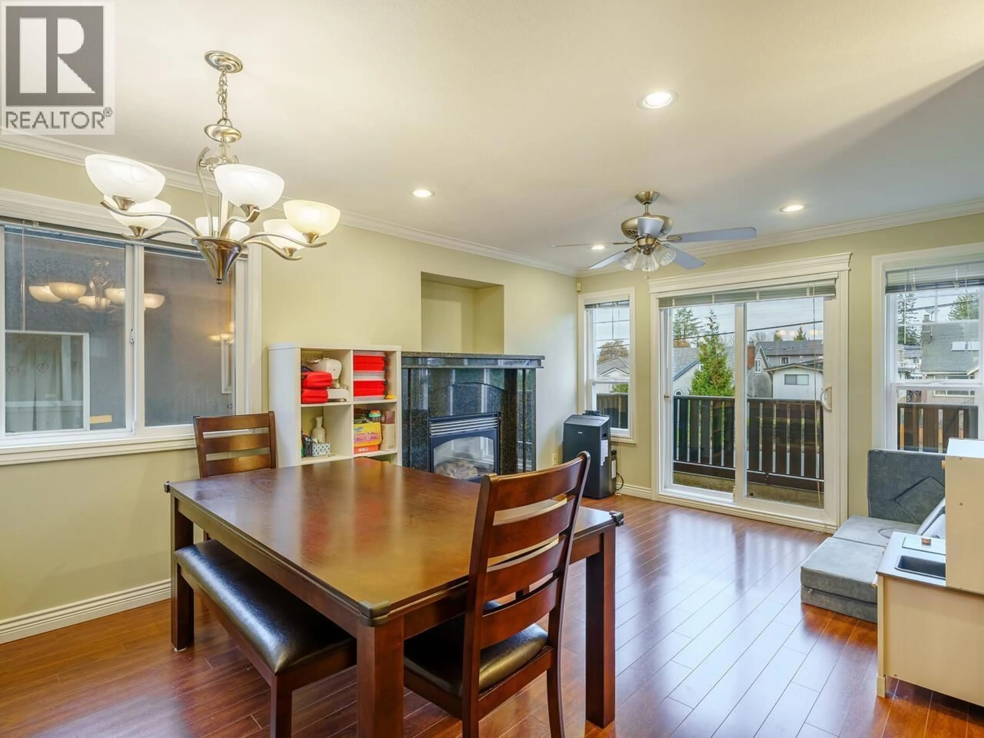 Dining room, wood/laminate floor for 1150 41ST AVENUE, Vancouver British Columbia V5W1R2