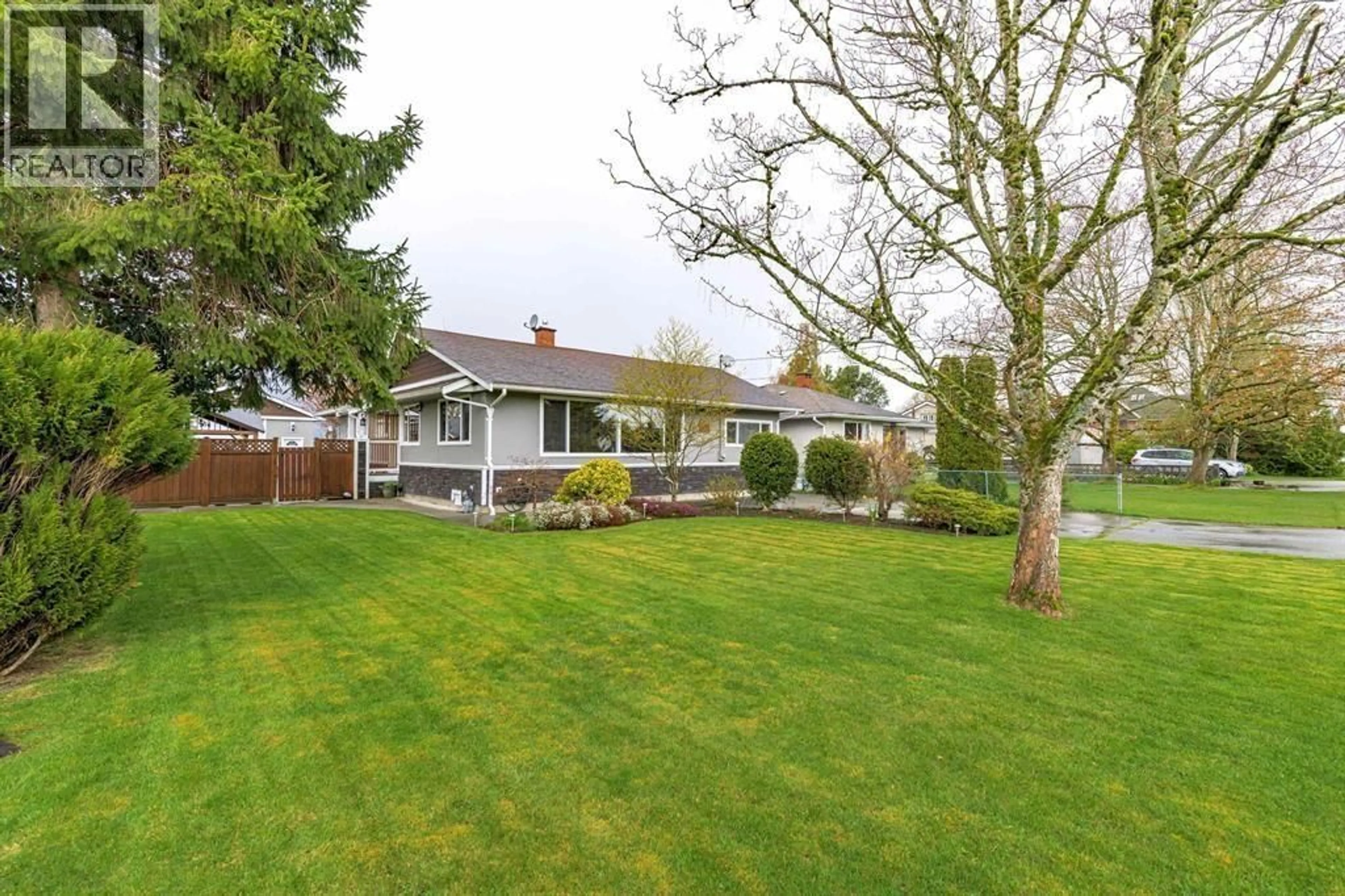 A pic from outside/outdoor area/front of a property/back of a property/a pic from drone, street for 4729 60B STREET, Delta British Columbia V4K3K9