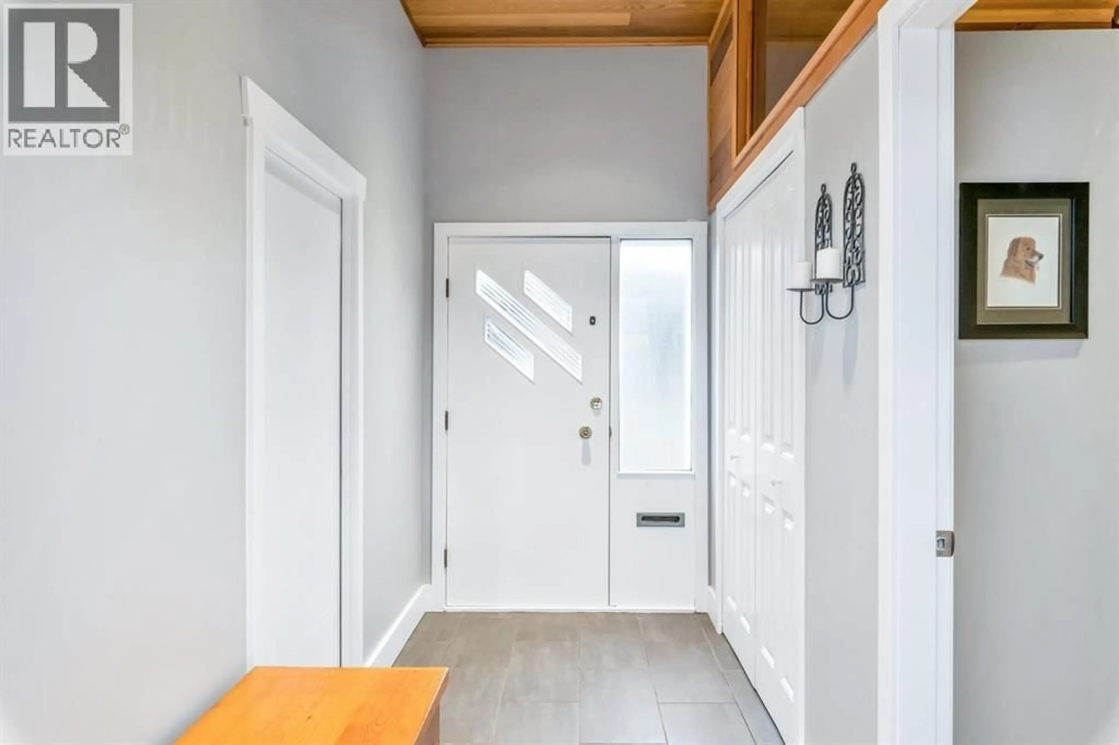 Indoor entryway for 4729 60B STREET, Delta British Columbia V4K3K9