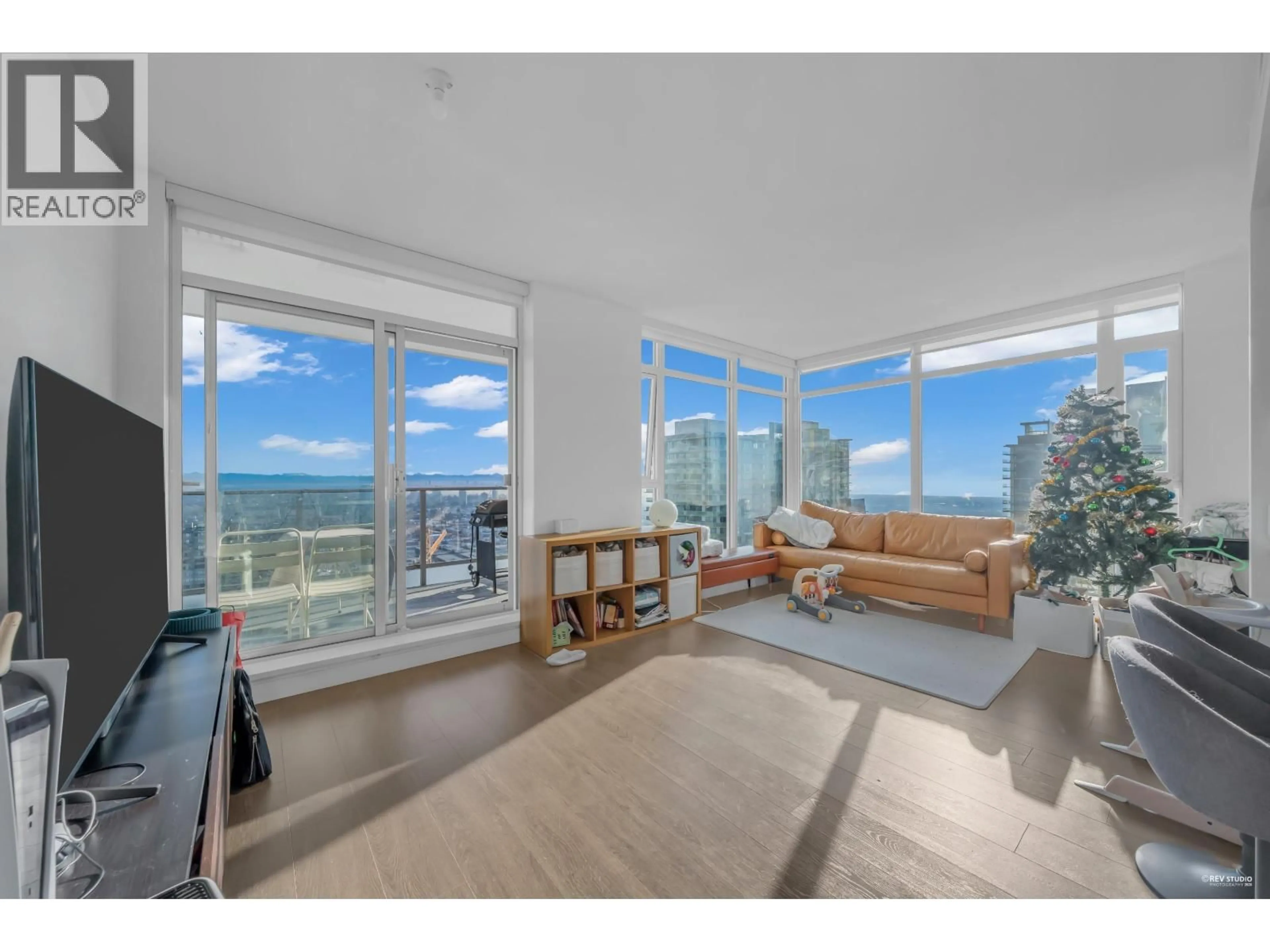 A pic of a room for 3901 - 6538 NELSON AVENUE, Burnaby British Columbia V5H0G5