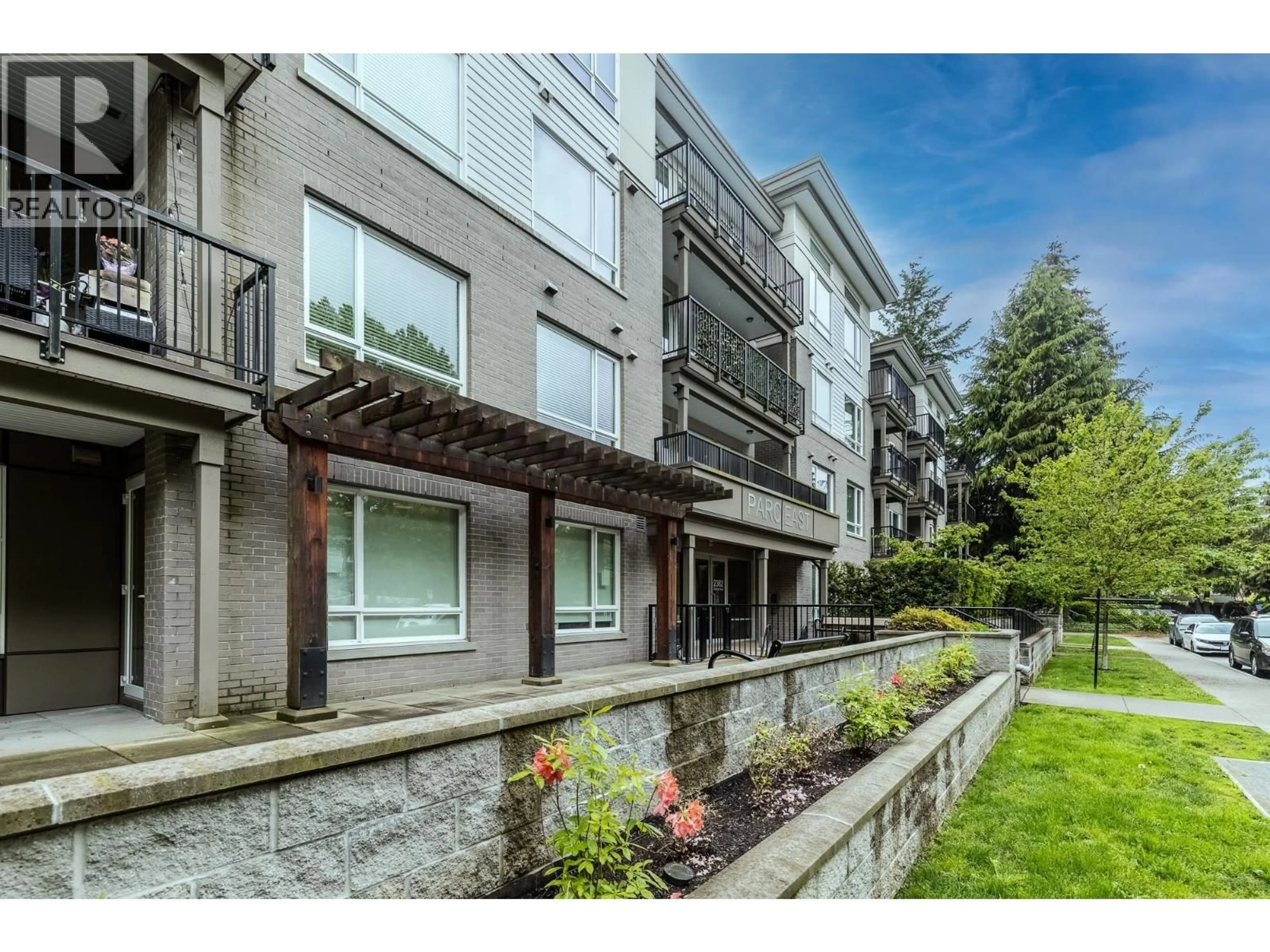 Patio, unknown for 414 - 2382 ATKINS AVENUE, Port Coquitlam British Columbia V3C0G7