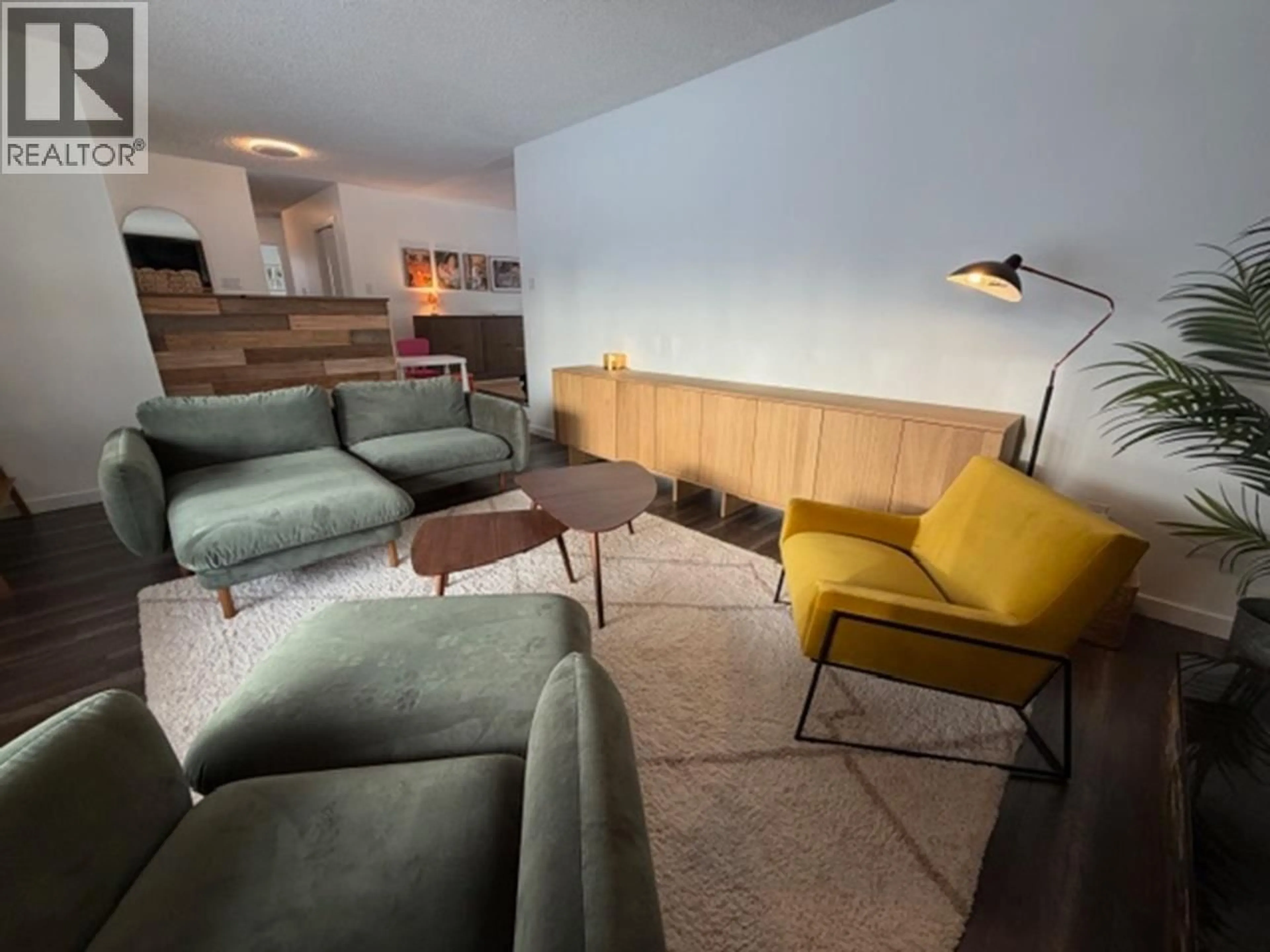 Living room with furniture, unknown for 3039 RIDGEVIEW DRIVE, Prince George British Columbia V2K3T5