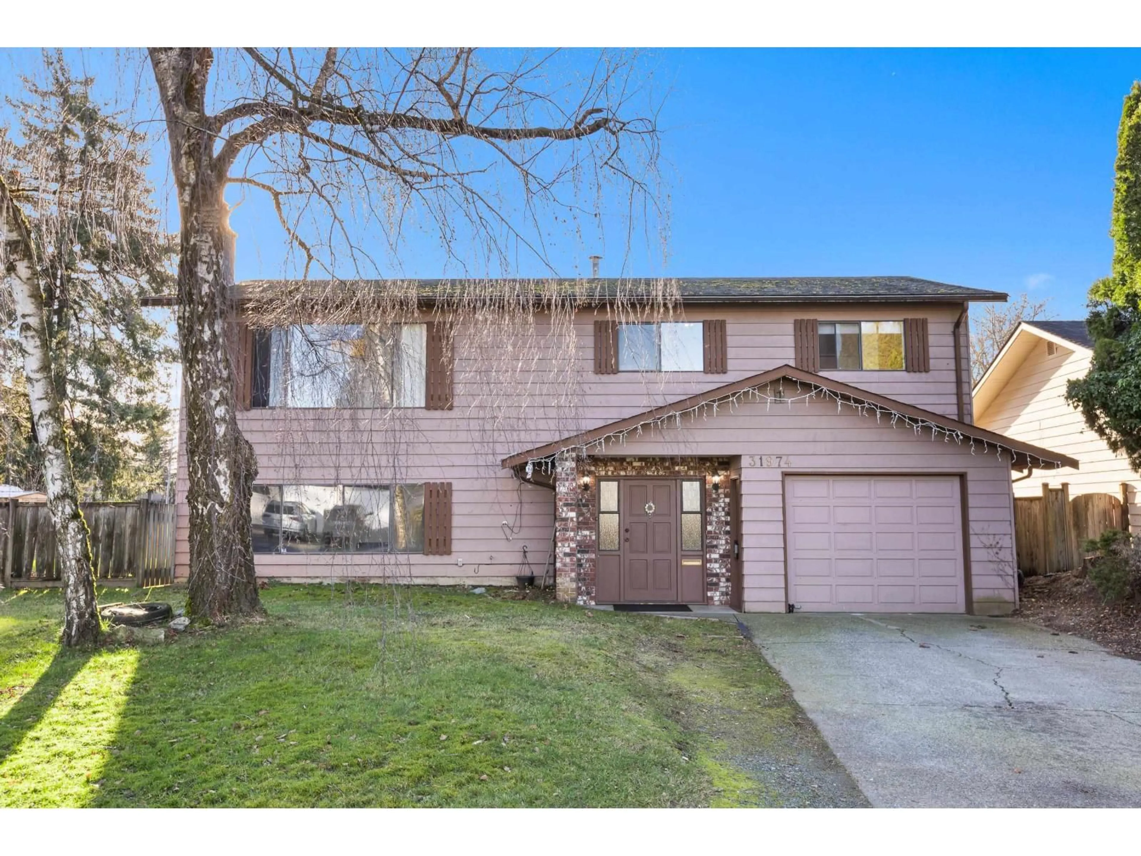 Home with brick exterior material, street for 31974 CHARLOTTE AVENUE, Abbotsford British Columbia V2T4K8