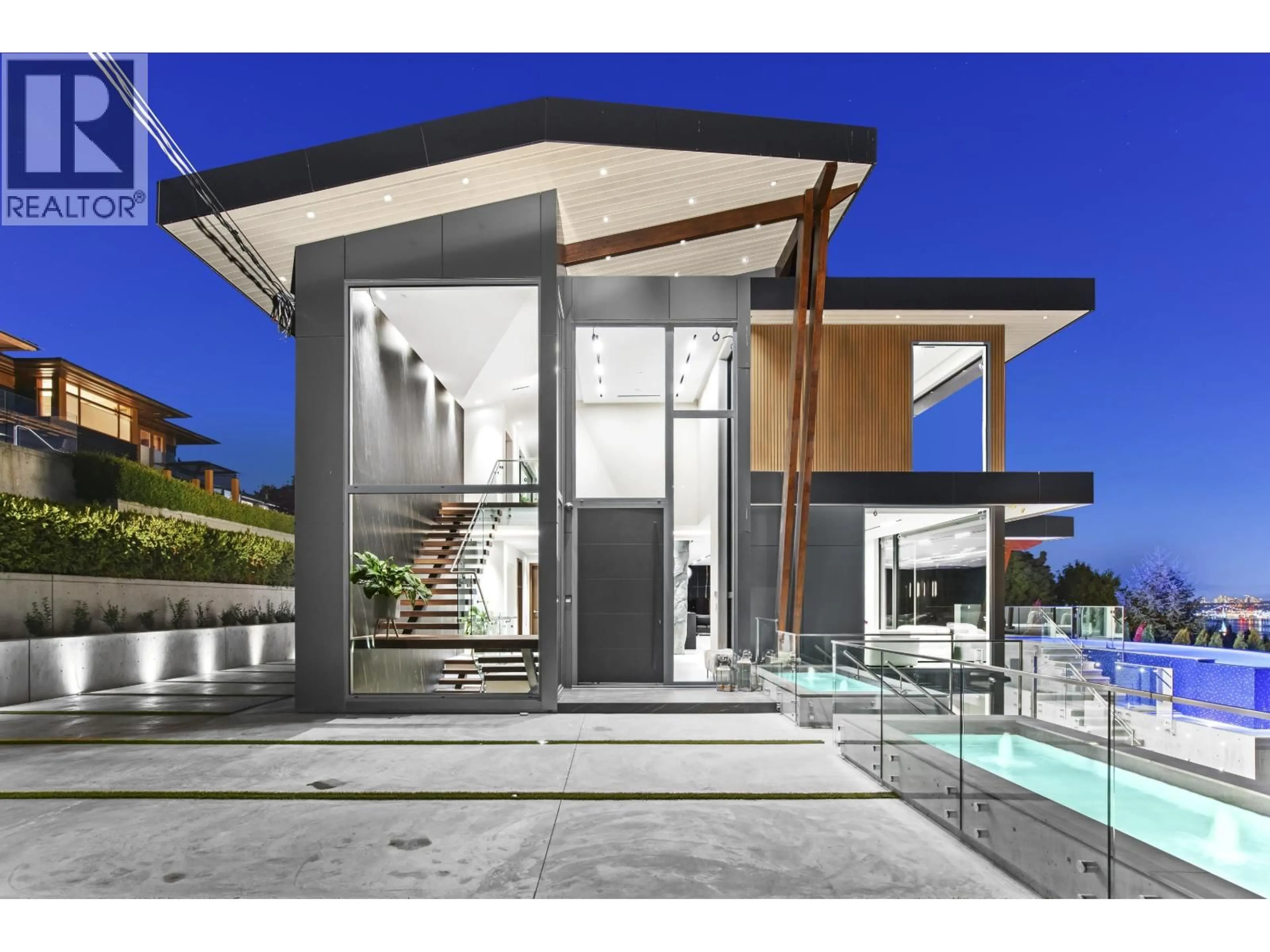 Indoor foyer for 1840 ORCHARD WAY, West Vancouver British Columbia V7V4G2