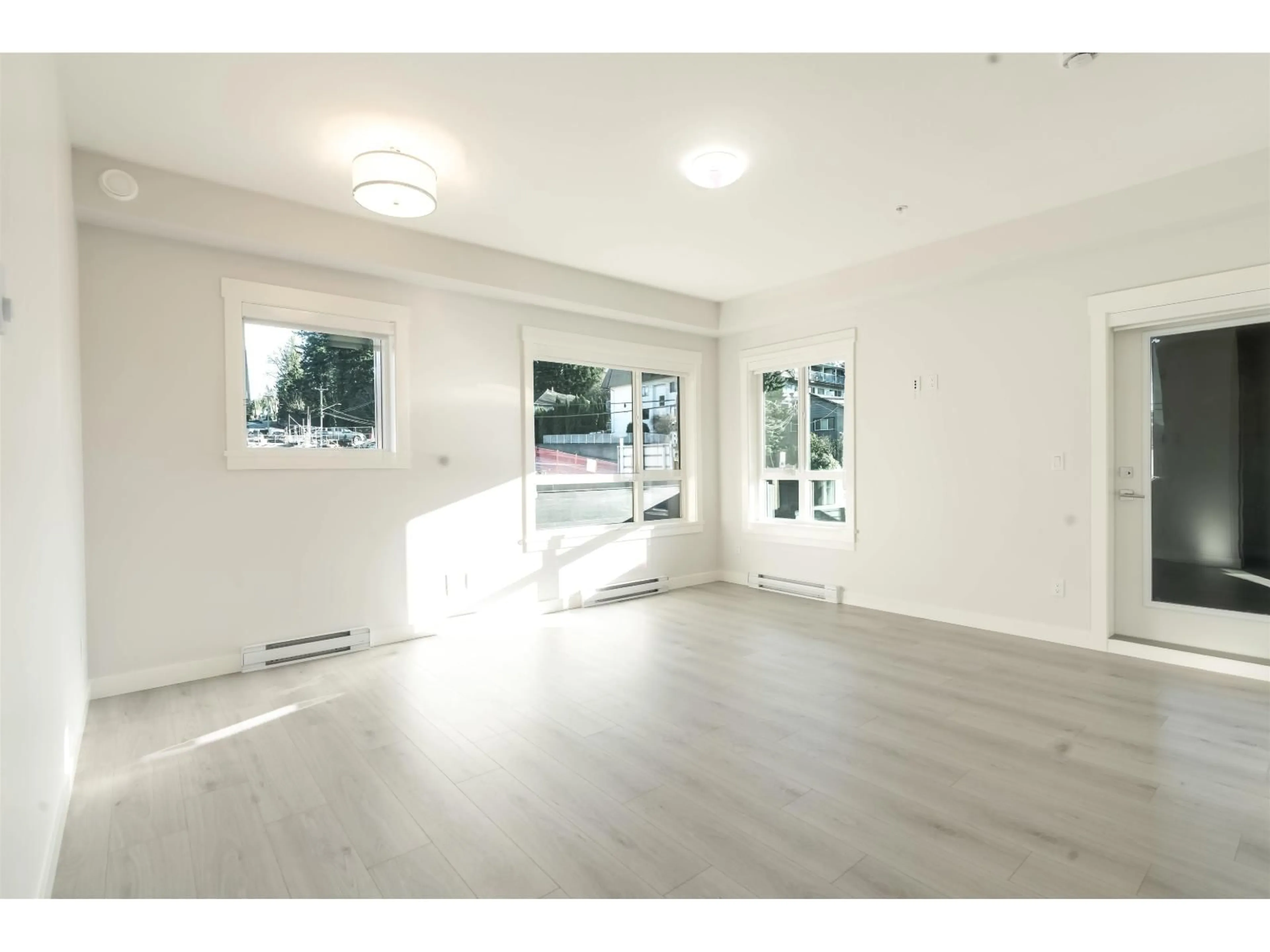 A pic of a room for 217 - 33886 PINE STREET, Abbotsford British Columbia V2S0N9