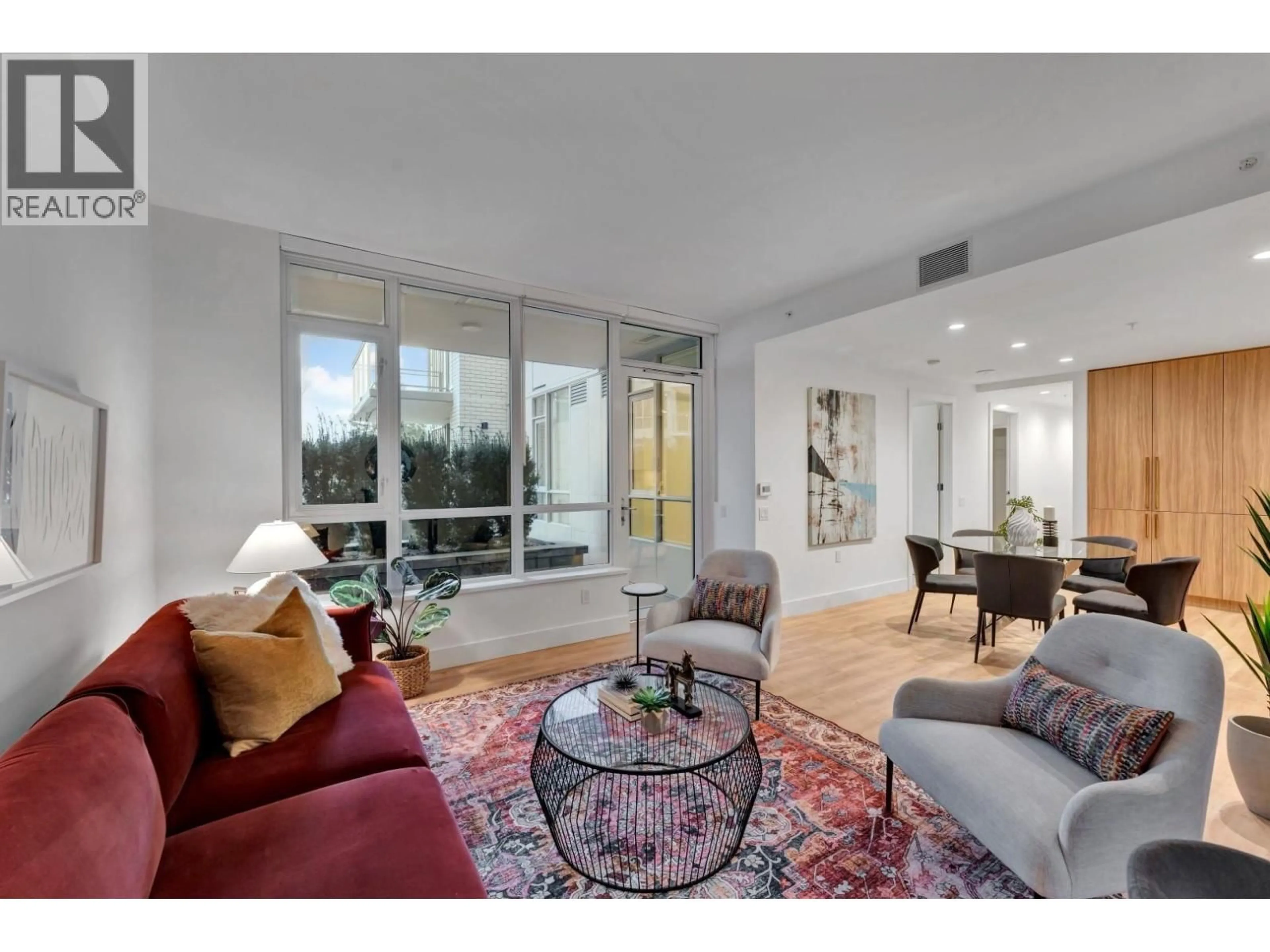 Living room with furniture, unknown for 105 - 2325 EMERY COURT, North Vancouver British Columbia V7J0E8