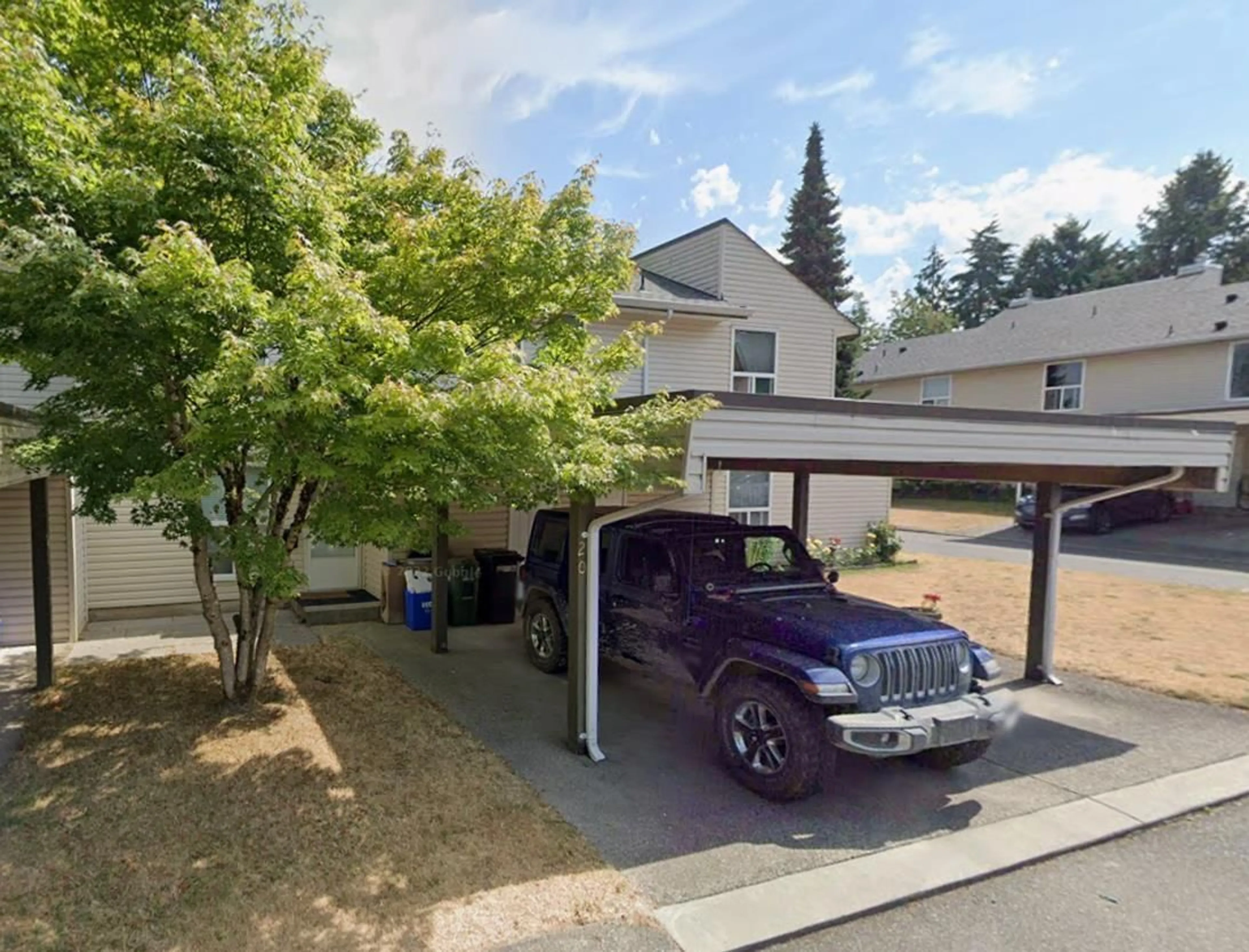 A pic from outside/outdoor area/front of a property/back of a property/a pic from drone, street for 20 - 3030 TRETHEWEY STREET, Abbotsford British Columbia V2T4N2