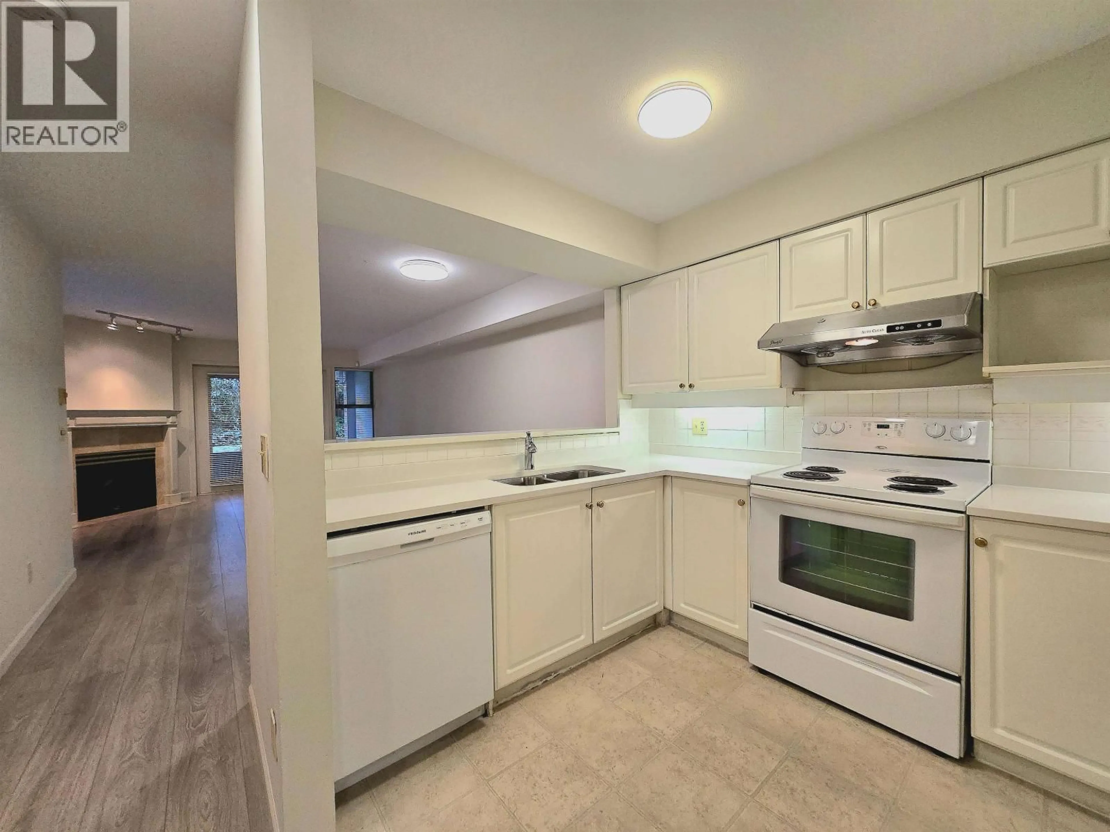 Standard kitchen, unknown for 103B - 7025 STRIDE AVENUE, Burnaby British Columbia V3N4Y1