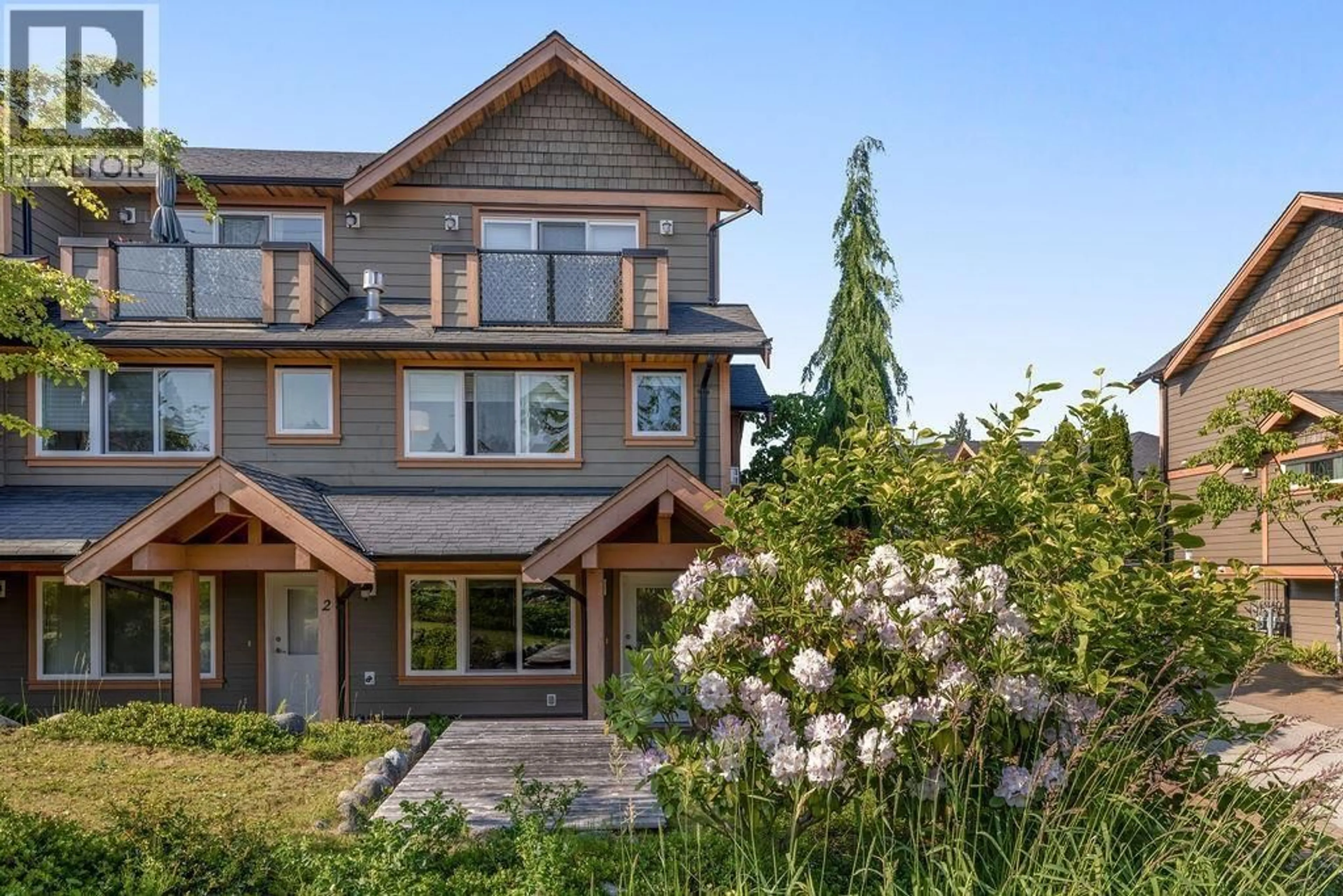 Home with brick exterior material, unknown for 3 - 728 GIBSONS WAY, Gibsons British Columbia V0N1V9