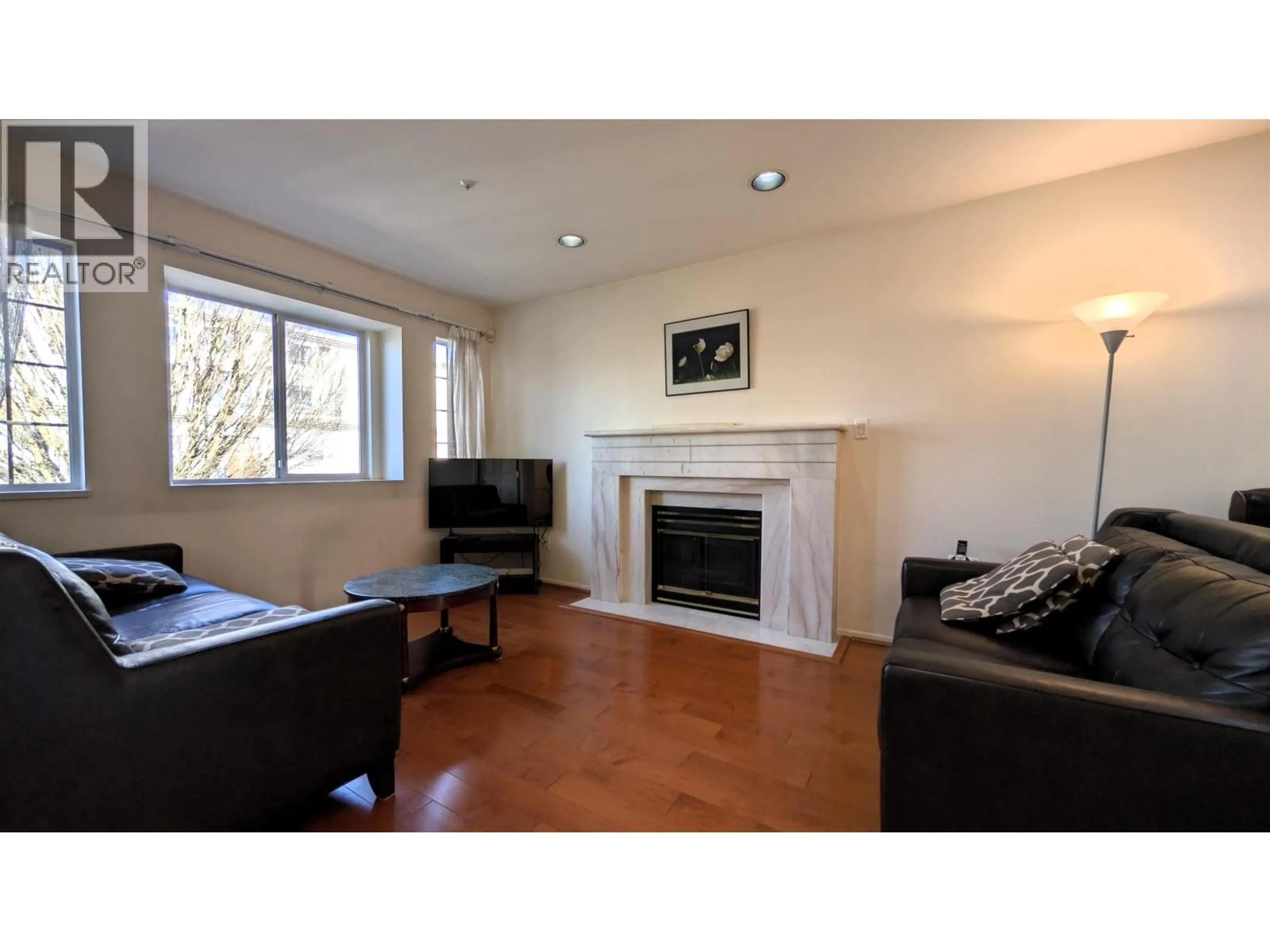 Living room with furniture, wood/laminate floor for 708 49TH AVENUE, Vancouver British Columbia V5W2H4