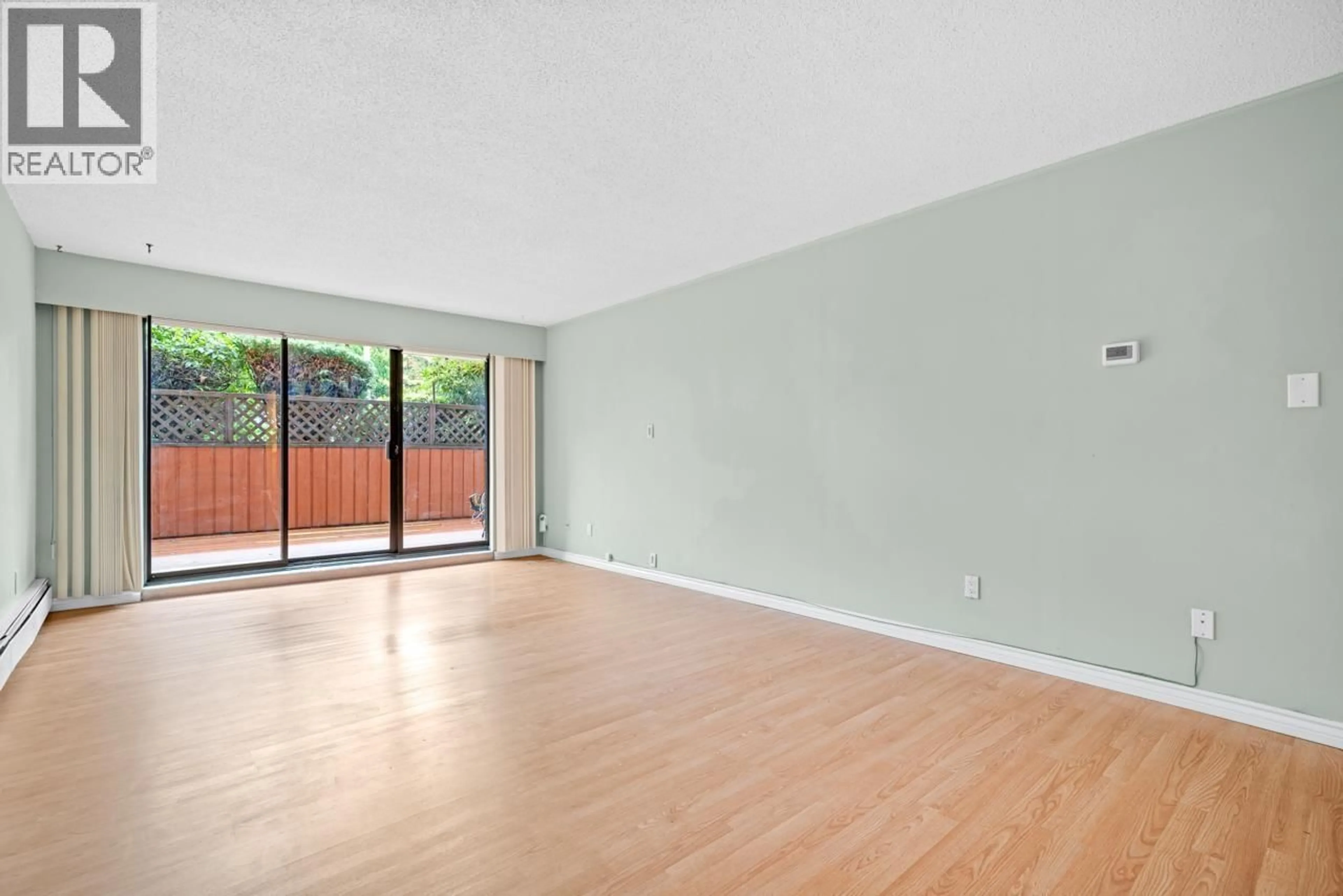 A pic of a room for 202 - 410 AGNES STREET, New Westminster British Columbia V3L1G1