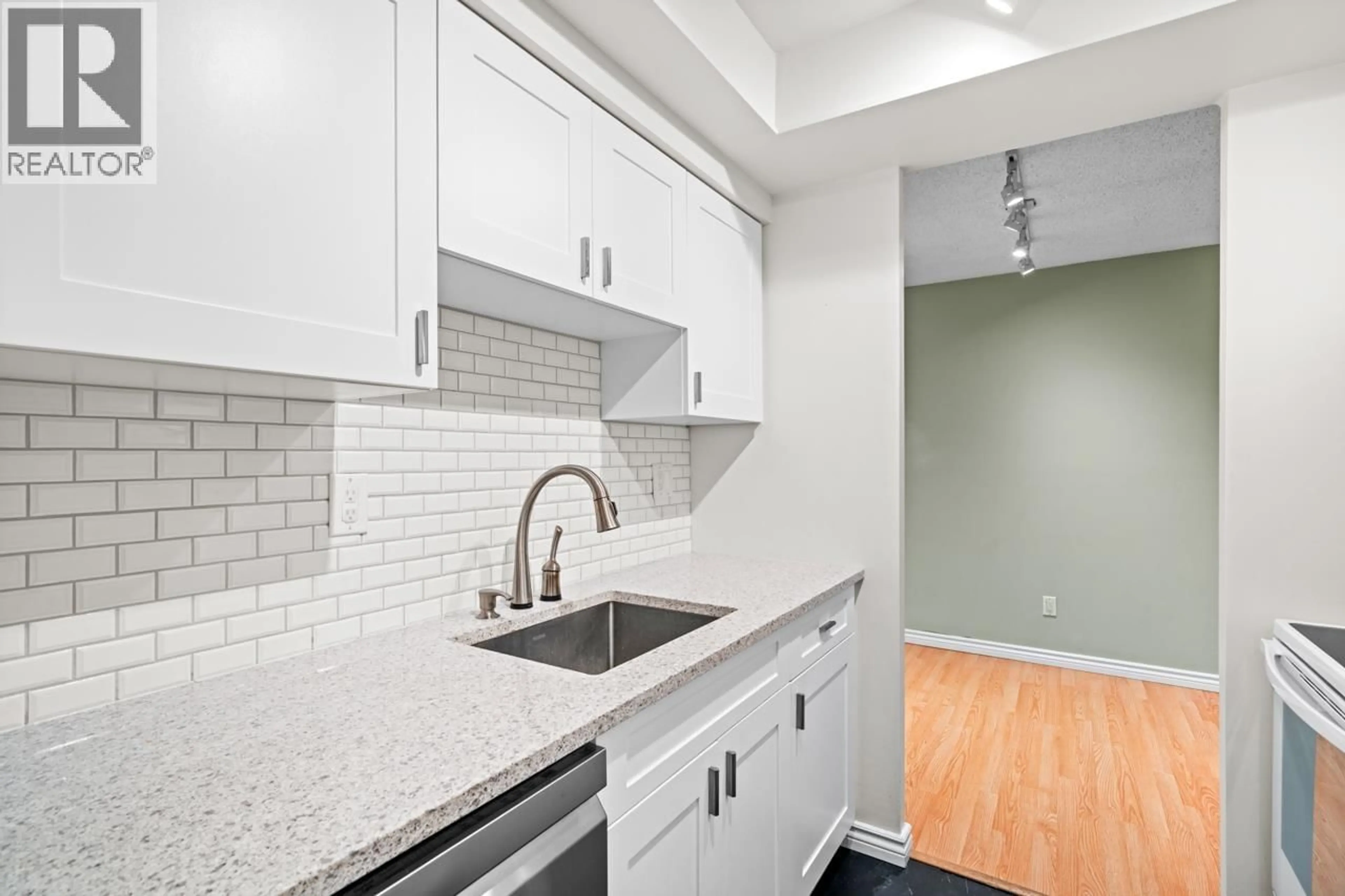 Standard kitchen, ceramic/tile floor for 202 - 410 AGNES STREET, New Westminster British Columbia V3L1G1
