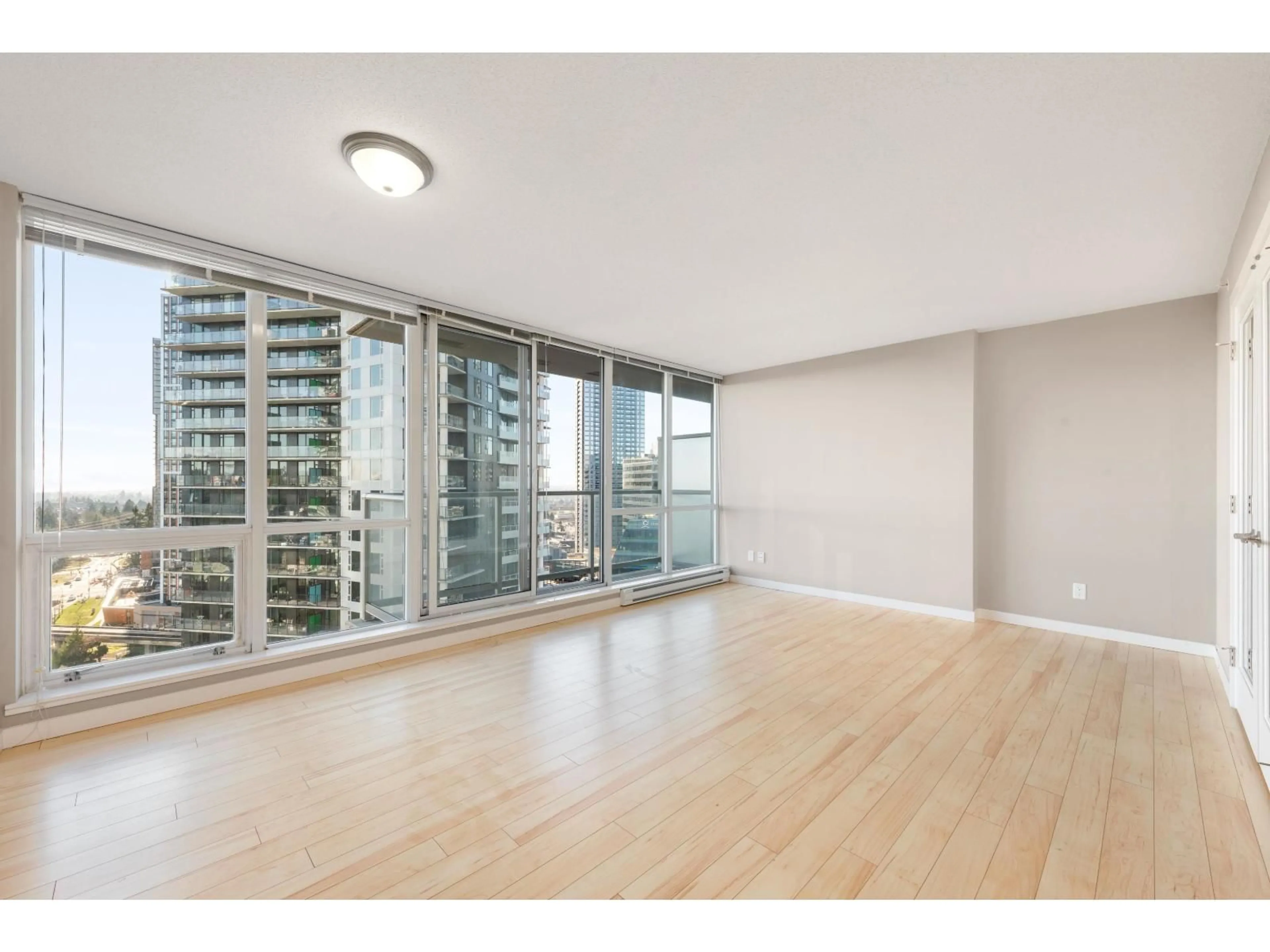 A pic of a room for 1805 - 9981 WHALLEY BOULEVARD, Surrey British Columbia V3T0G6