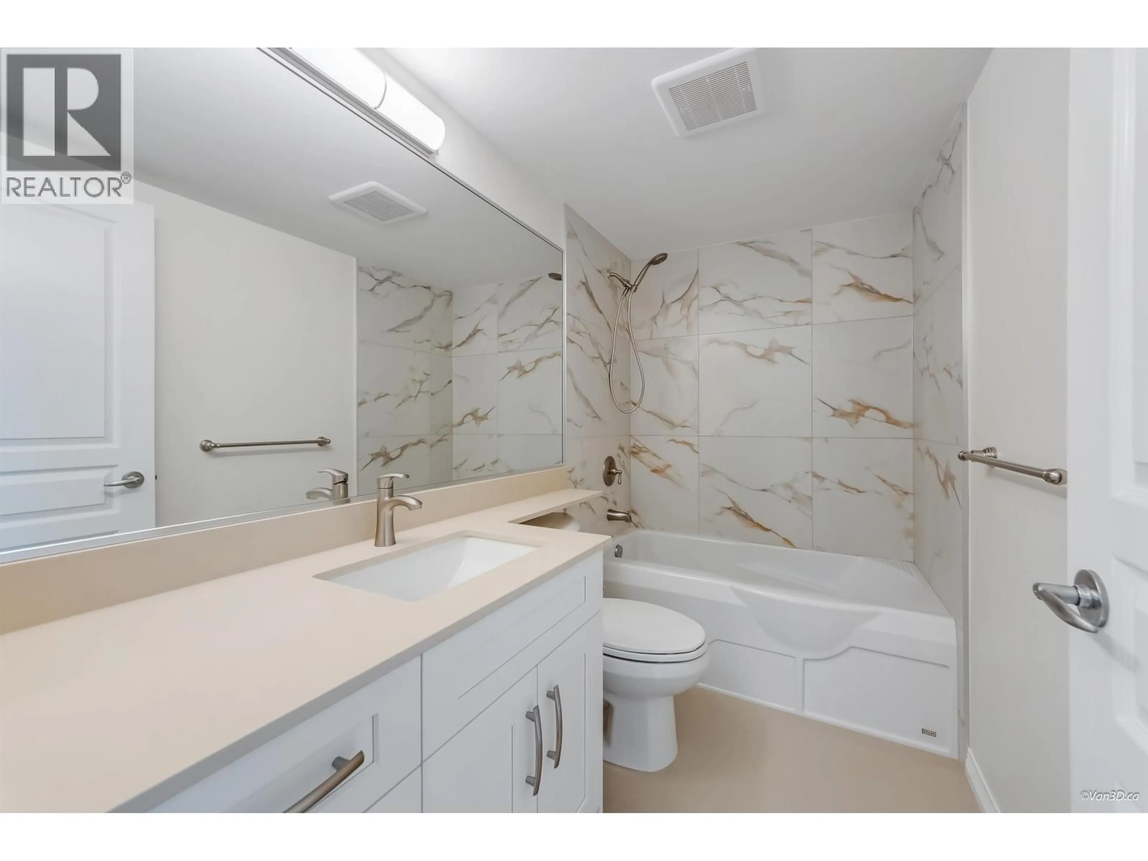 Standard bathroom, ceramic/tile floor for 309 - 5639 HAMPTON PLACE, Vancouver British Columbia V6T2H6