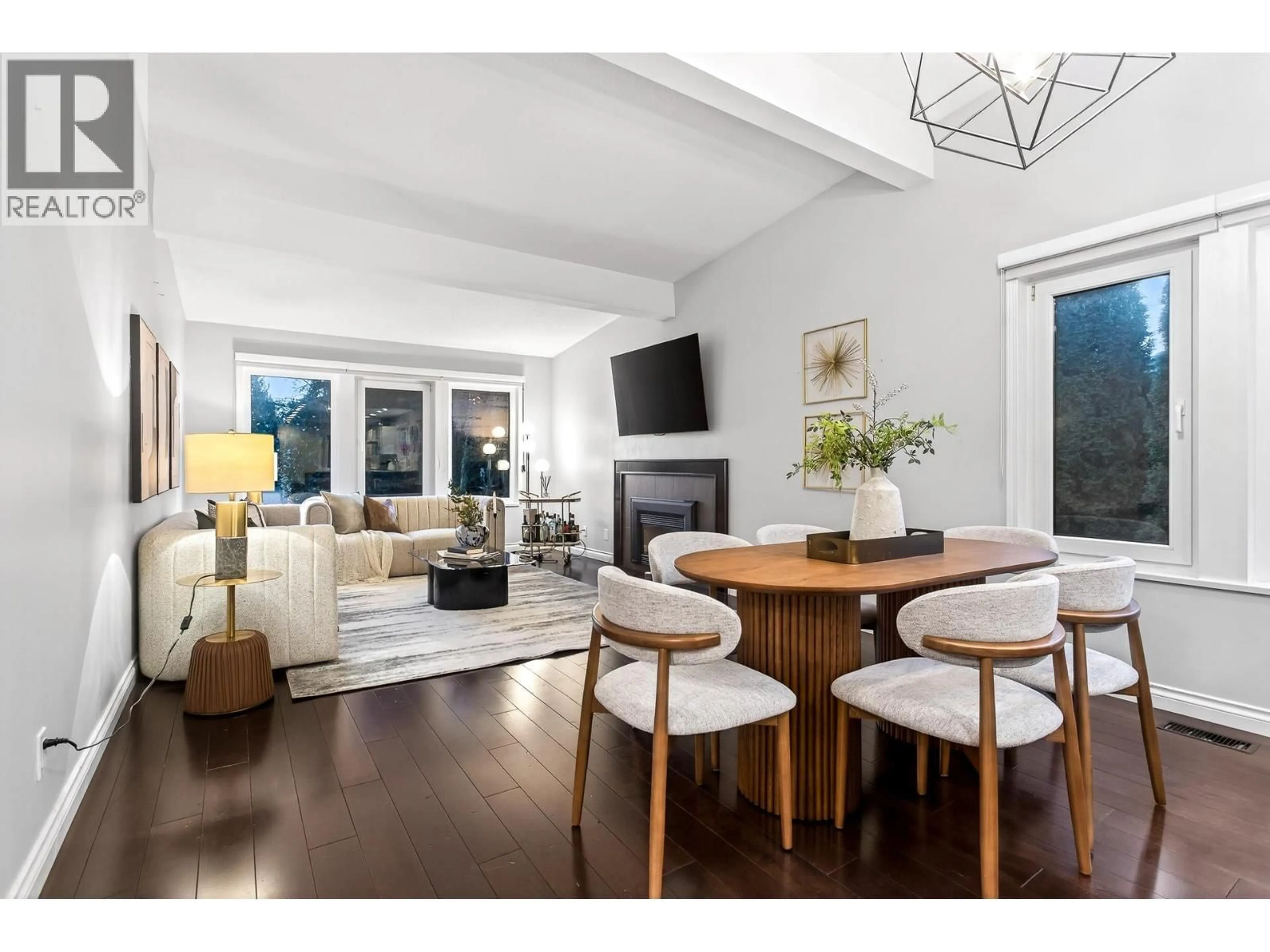 Unknown for 1614 LYNN VALLEY ROAD, North Vancouver British Columbia V7J2B4