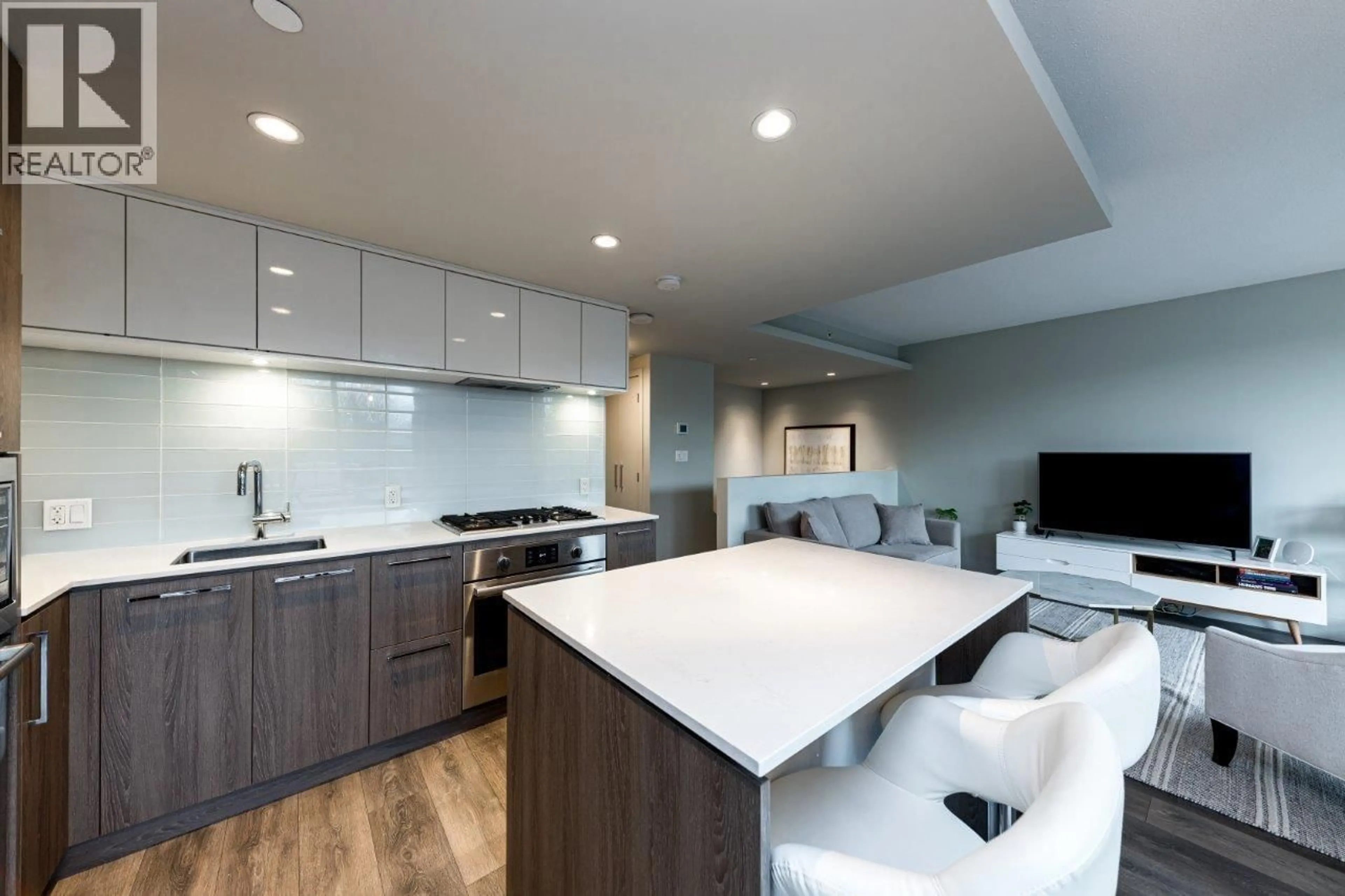 Open concept kitchen, unknown for 608 - 680 SEYLYNN CRESCENT, North Vancouver British Columbia V7J0B5
