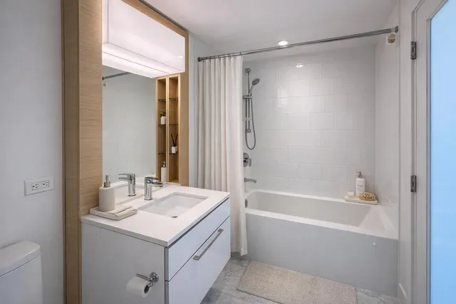 3203 - 13438 CENTRAL AVENUE, Surrey 3