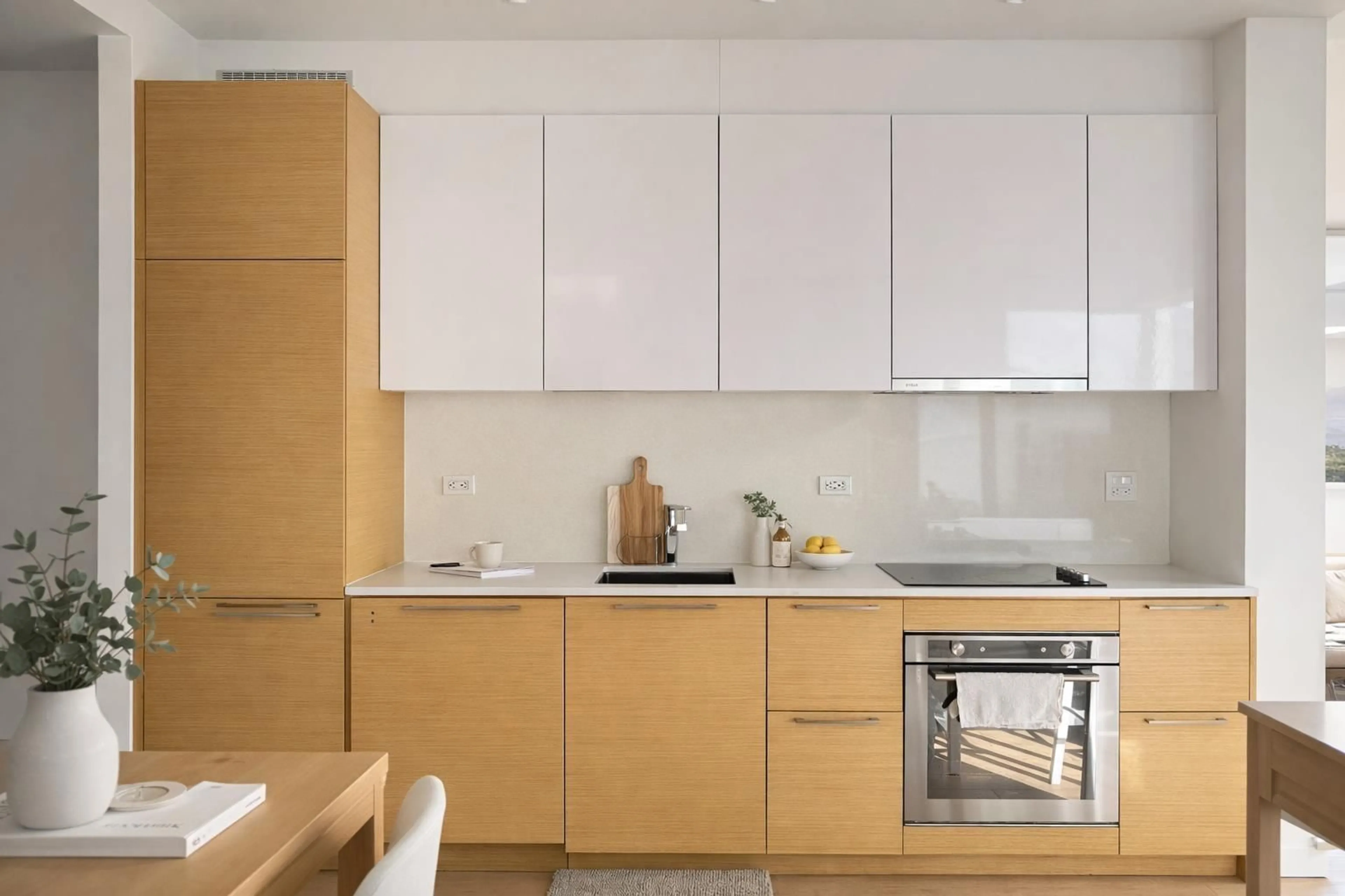 Standard kitchen, unknown for 3203 - 13438 CENTRAL AVENUE, Surrey British Columbia V3T0N2