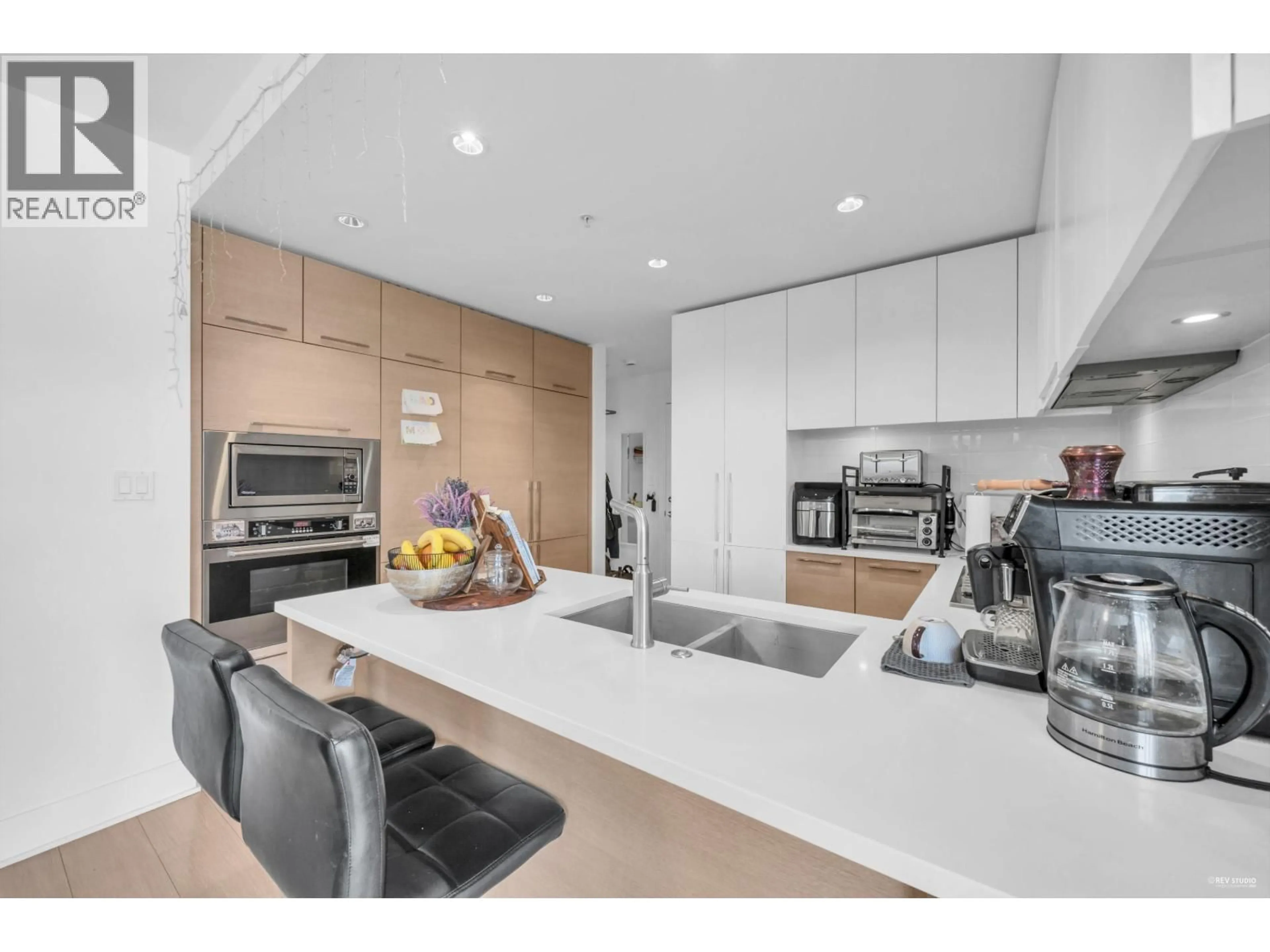 Open concept kitchen, unknown for 1807 - 1188 PINETREE WAY, Coquitlam British Columbia V3B0K9