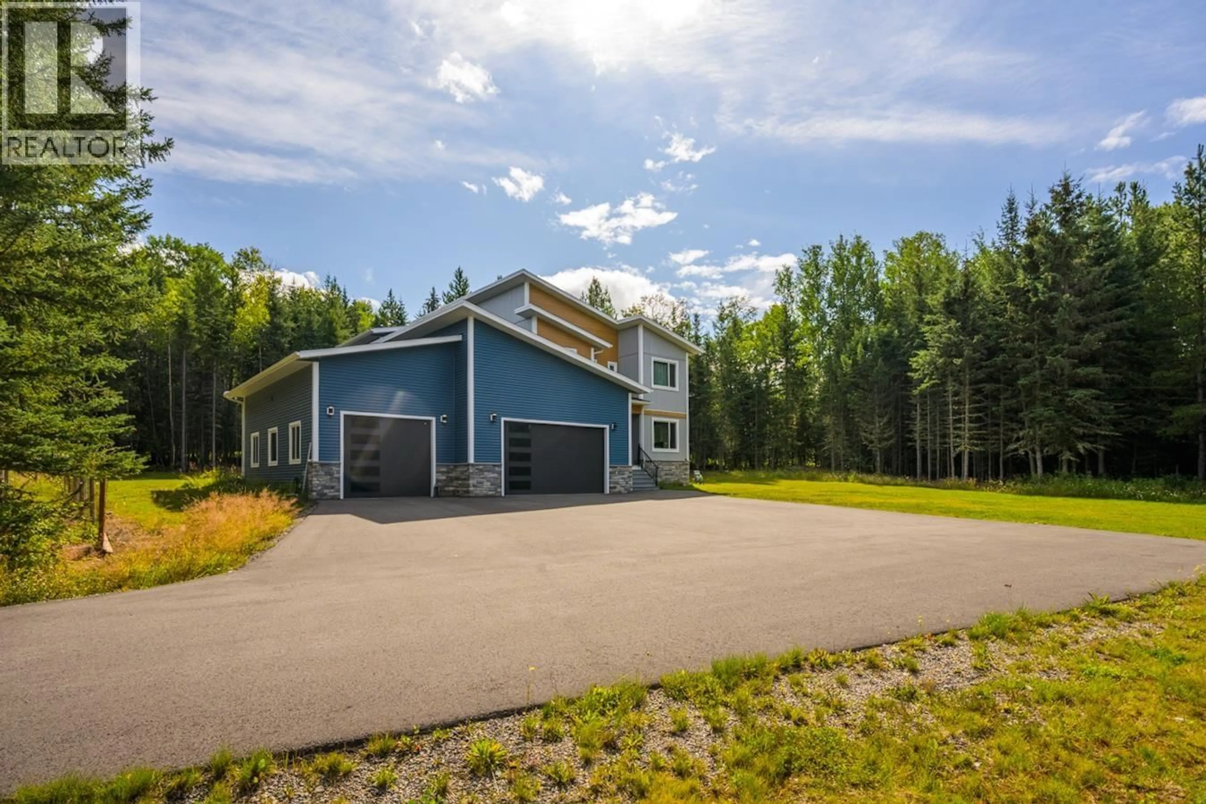 Indoor garage for 10044 PARK MEADOWS DRIVE, Prince George British Columbia V2N0H7