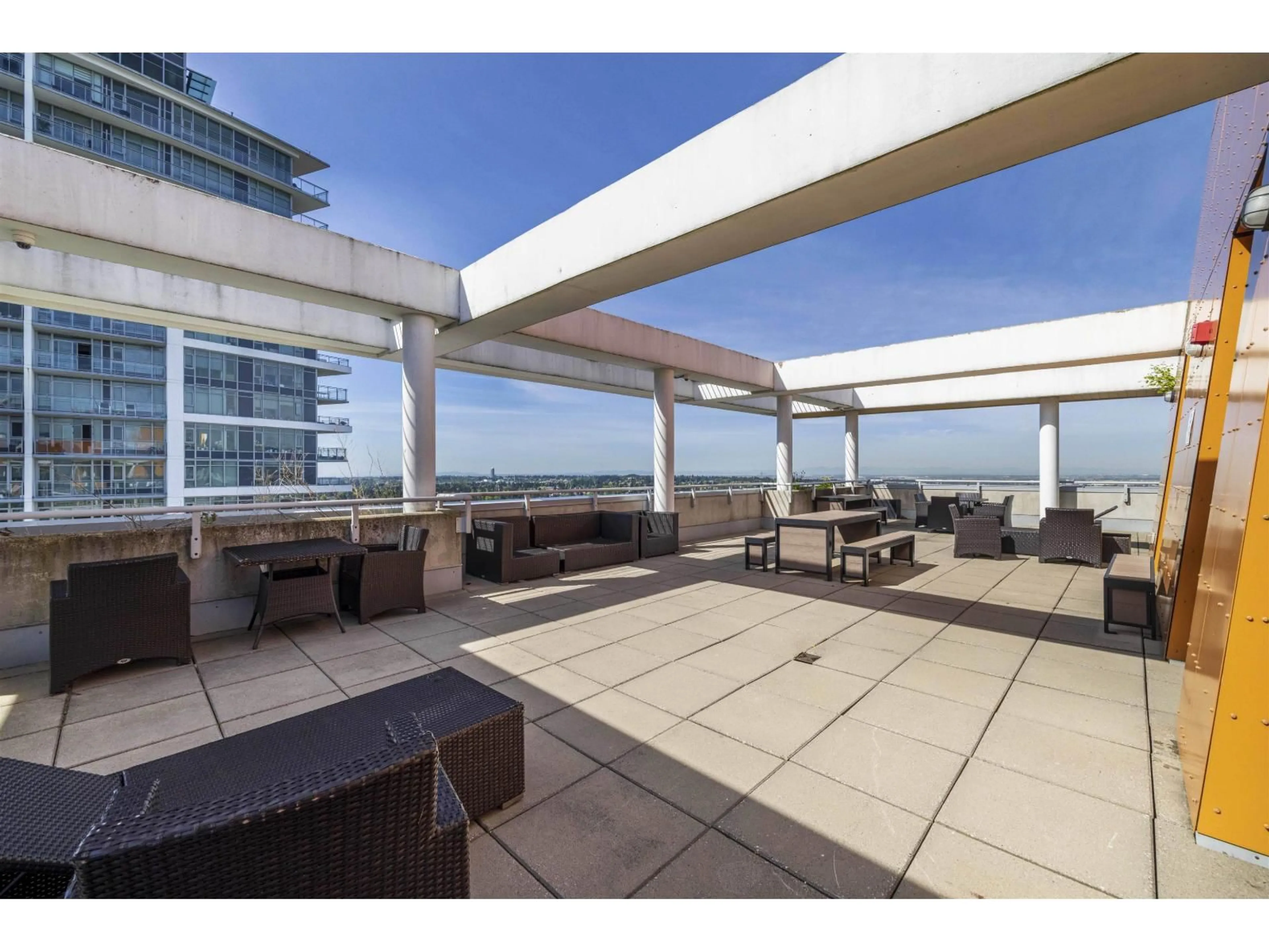 Patio, unknown for 2202 - 13303 CENTRAL AVENUE, Surrey British Columbia V3T0K6