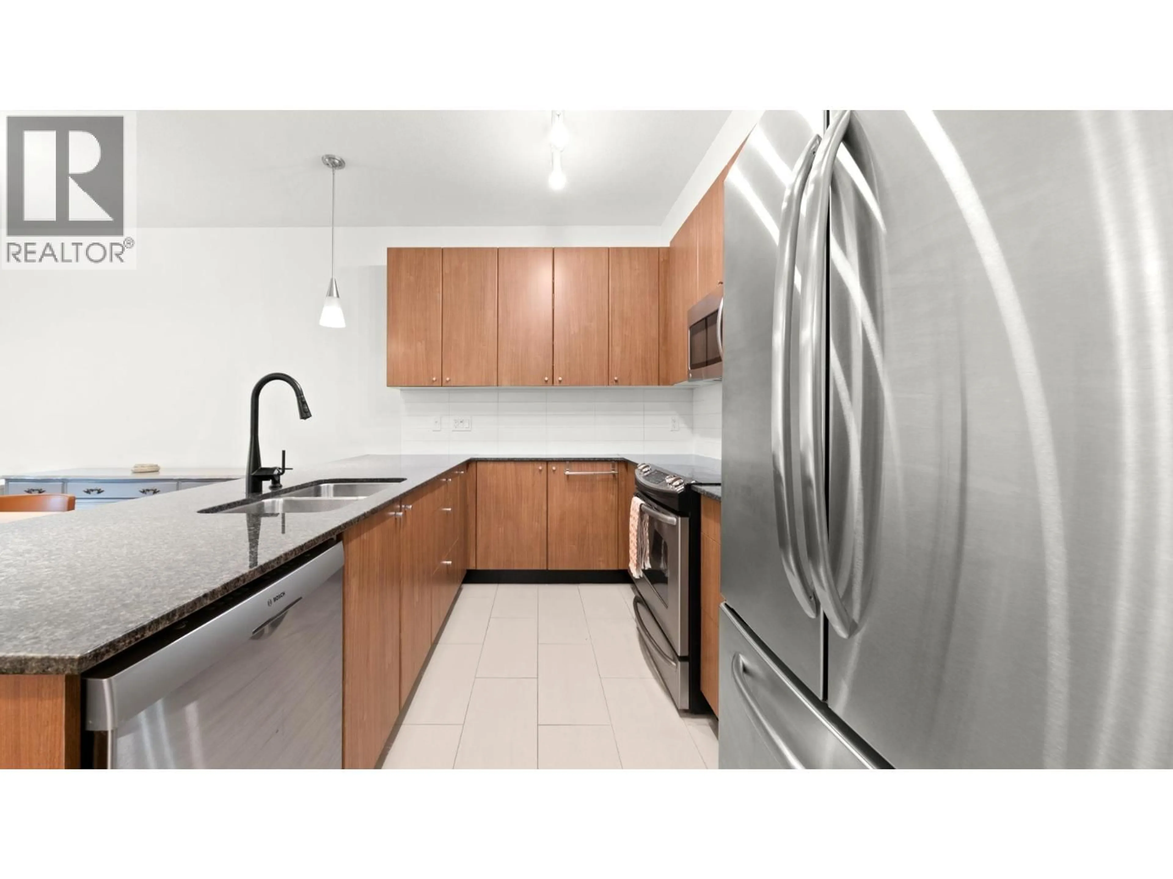 Standard kitchen, unknown for 108 - 250 FRANCIS WAY, New Westminster British Columbia V3L0E6