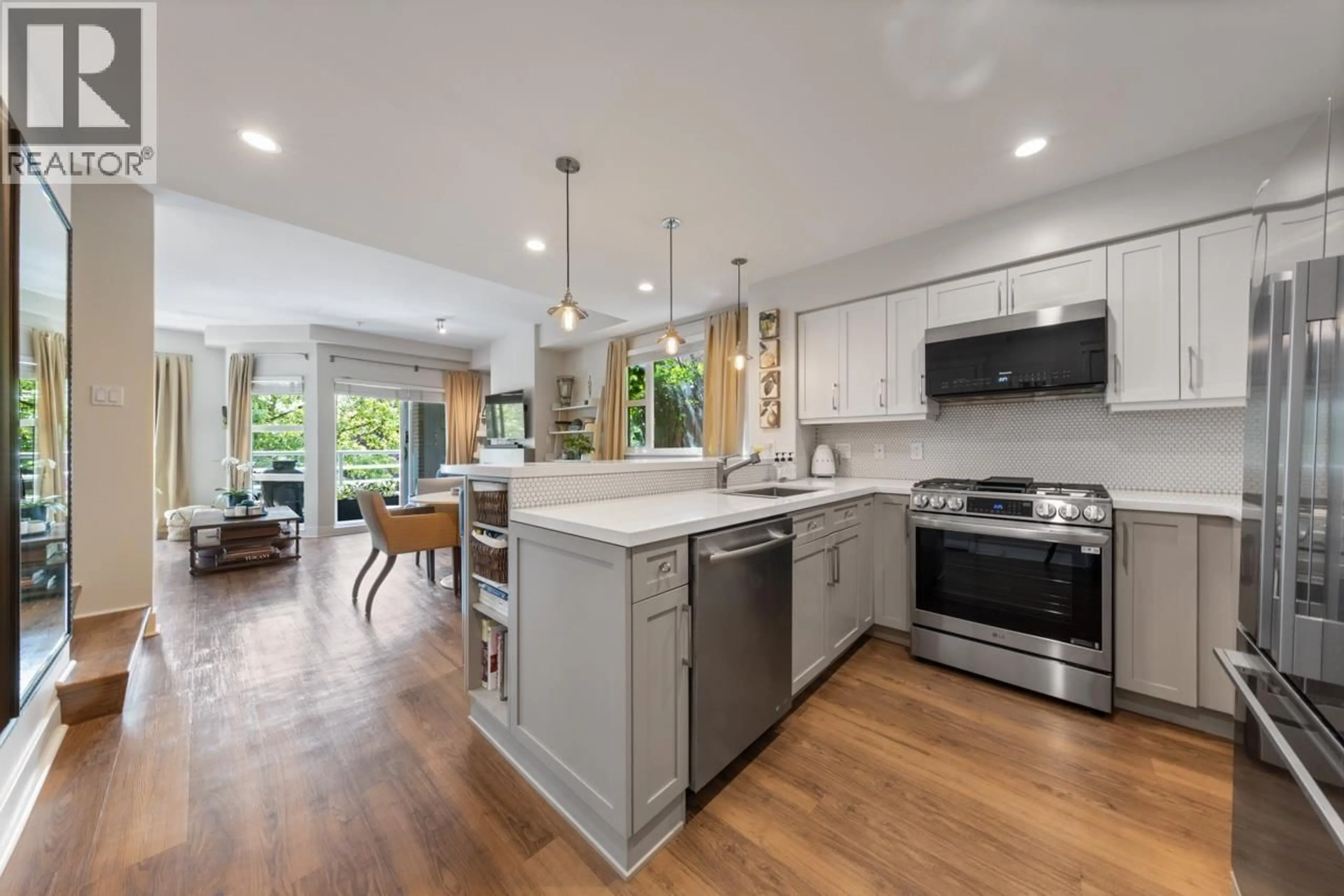 Open concept kitchen, unknown for 361 - 5790 BOULEVARD, Vancouver British Columbia V6M4M4