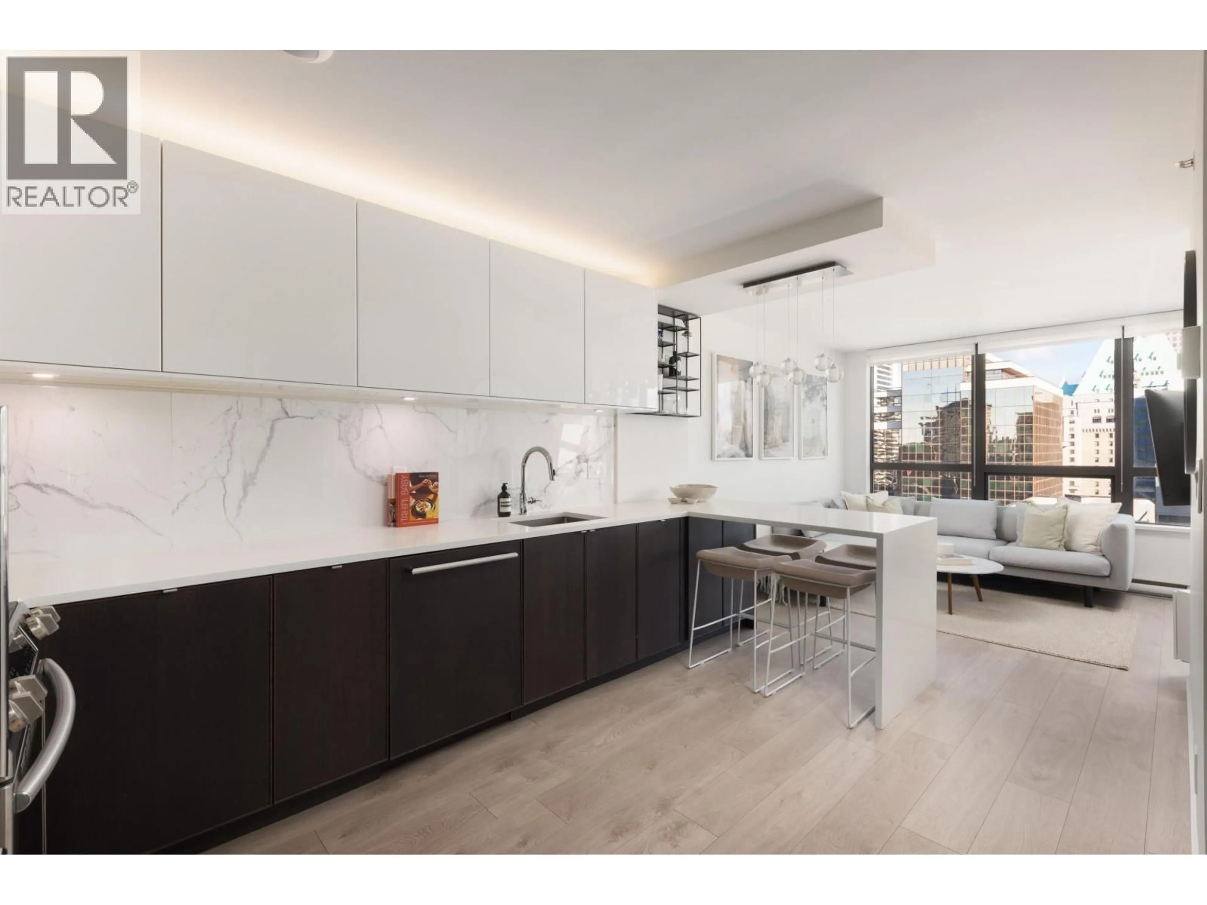 Unknown for 1916 - 938 SMITHE STREET, Vancouver British Columbia V6Z3H8