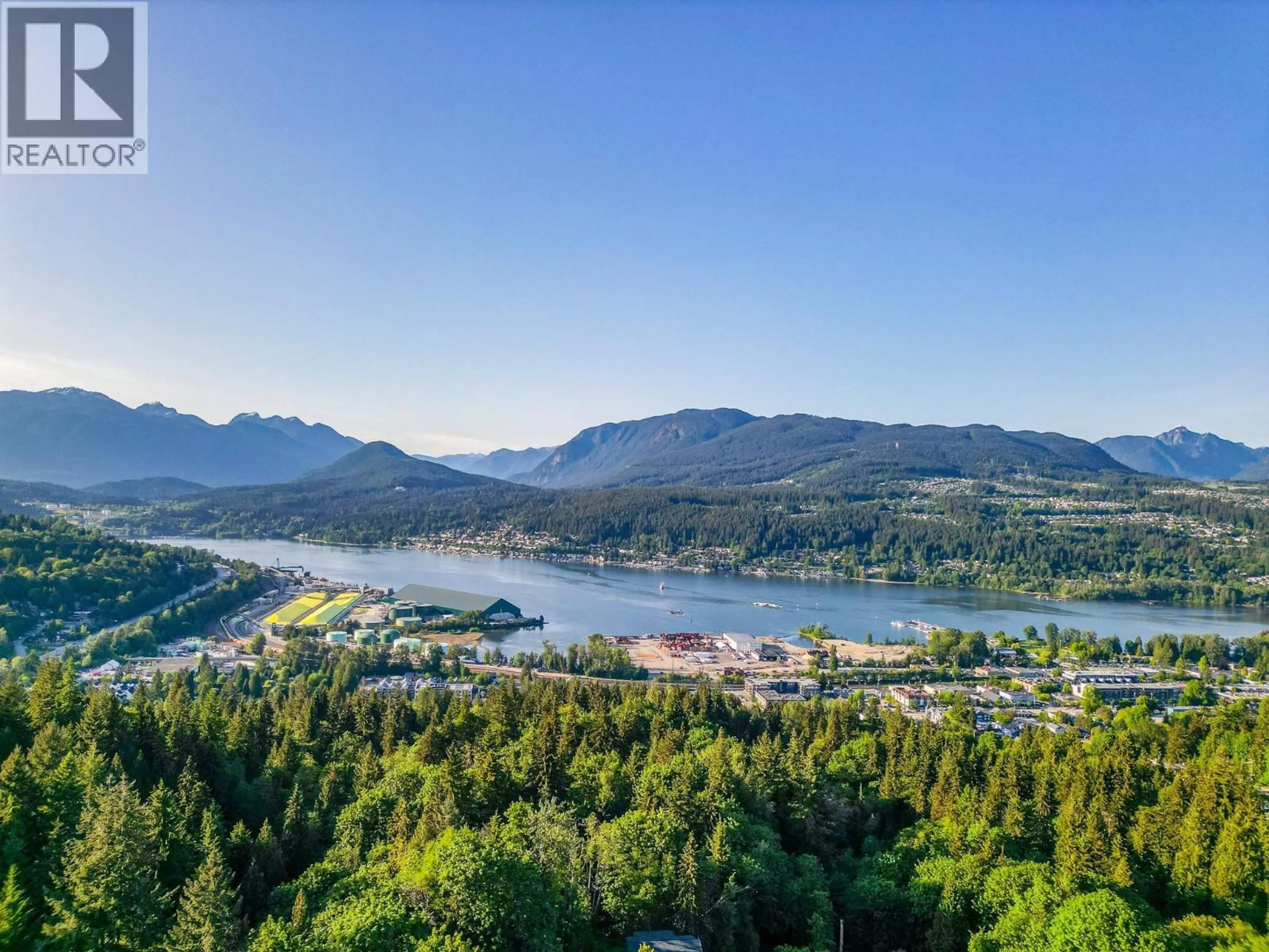 A pic from outside/outdoor area/front of a property/back of a property/a pic from drone, water/lake/river/ocean view for 1124 LUXTON SQUARE, Coquitlam British Columbia V3J5E1