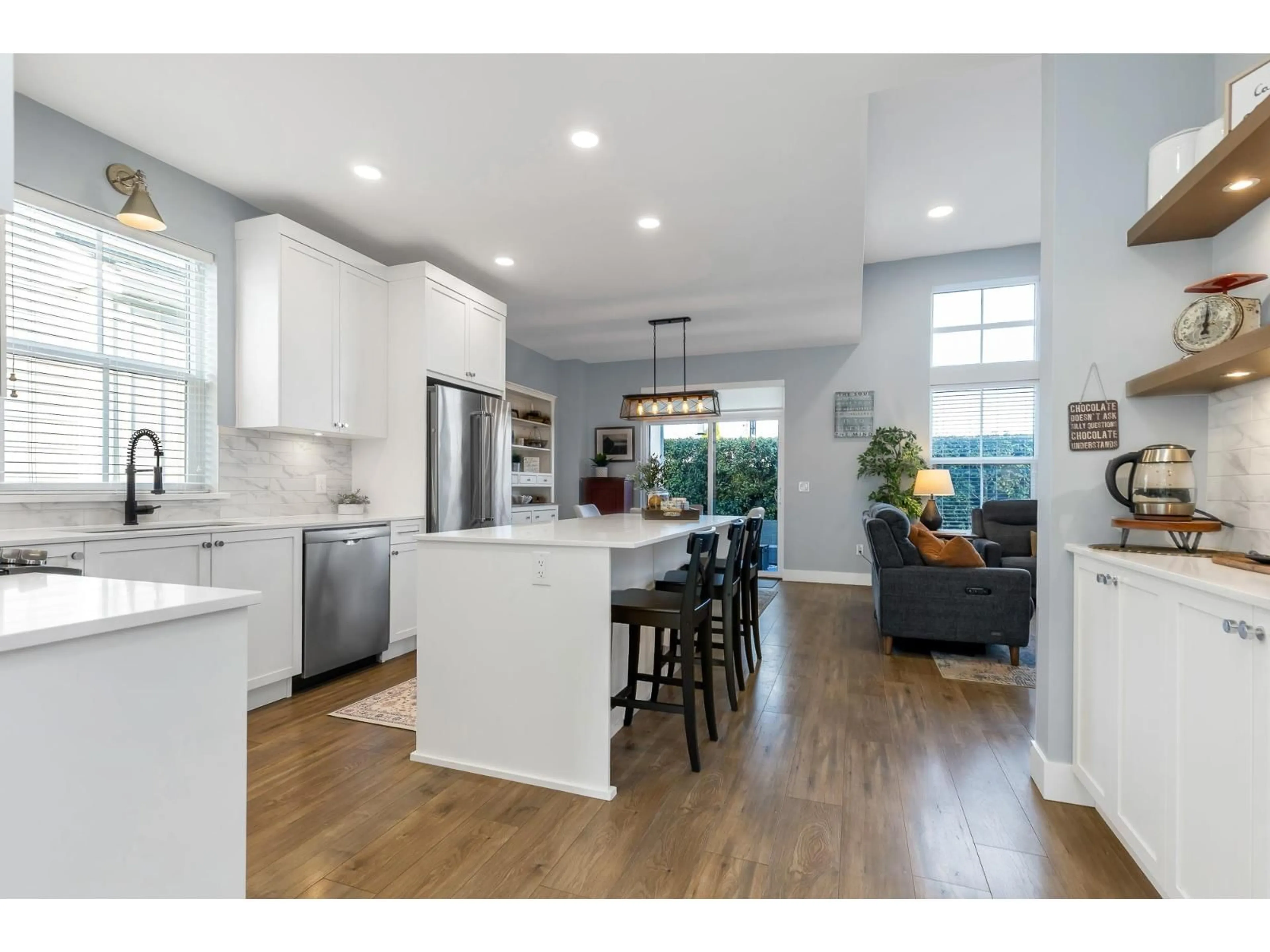 Open concept kitchen, unknown for 10 - 5528 148 STREET, Surrey British Columbia V3S3B4