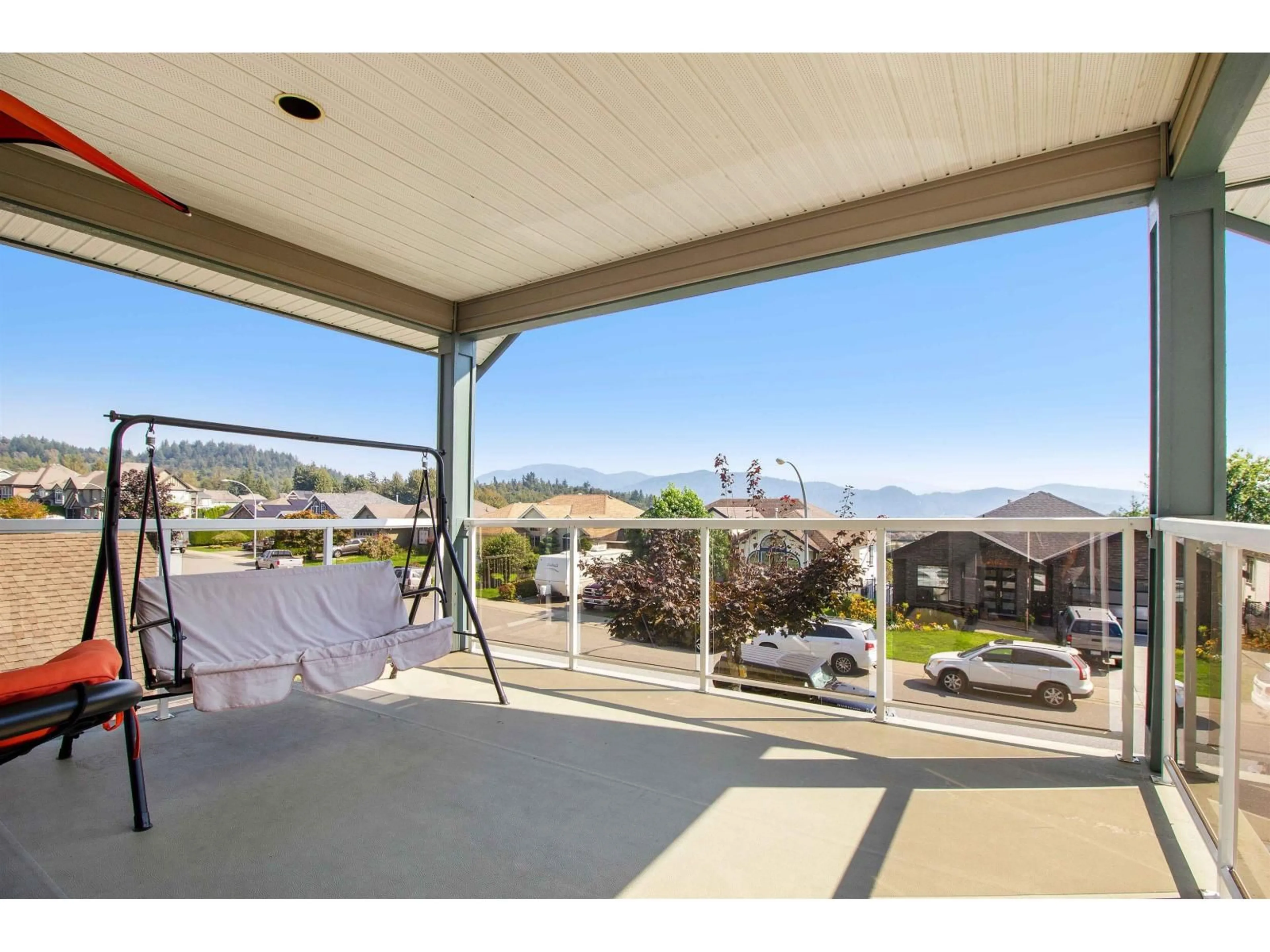 Patio, mountain view for 33577 12 AVENUE, Mission British Columbia V2V6Z6