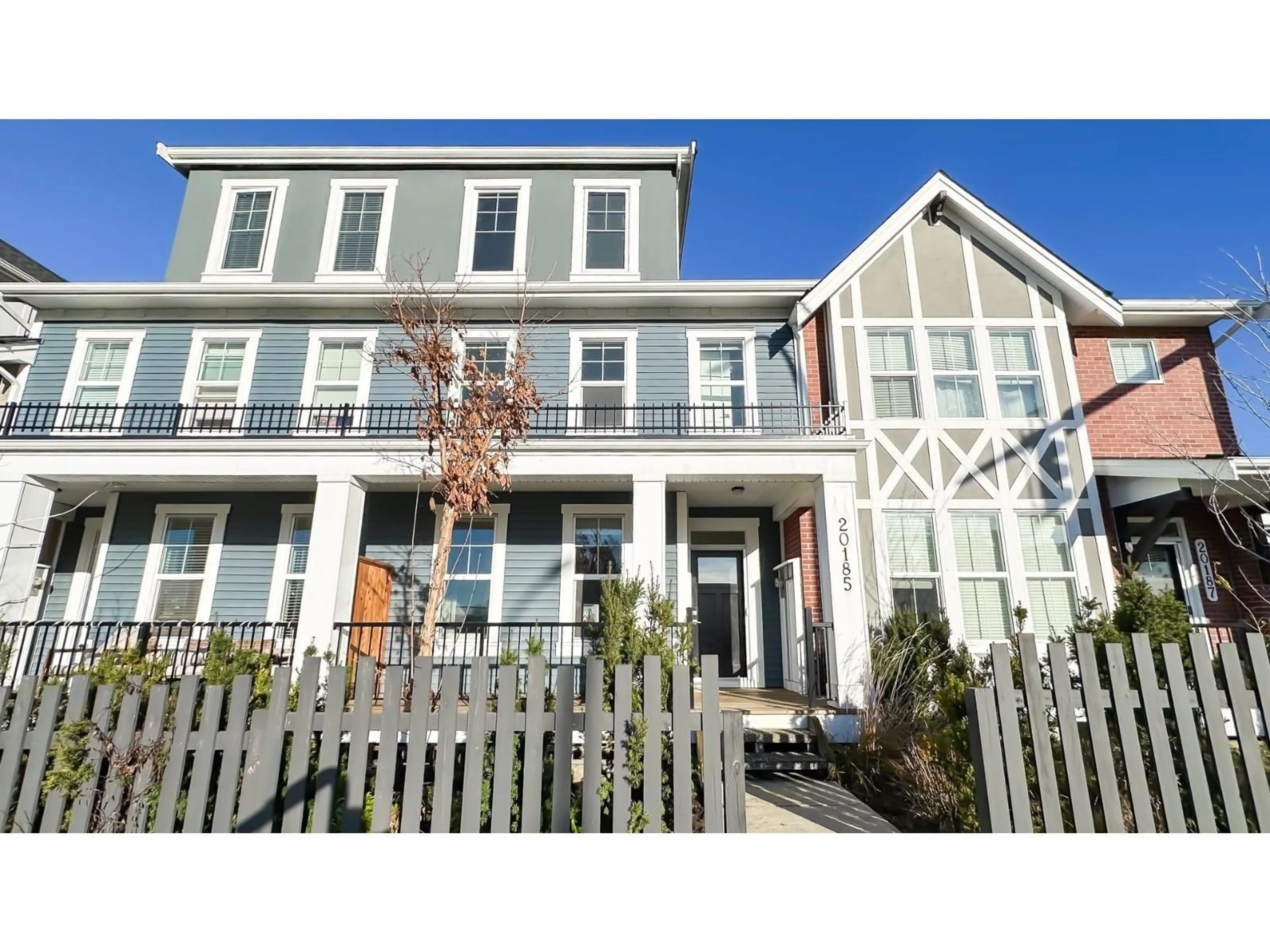 Home with vinyl exterior material, street for 20185 83 AVENUE, Langley British Columbia V2Y4L1