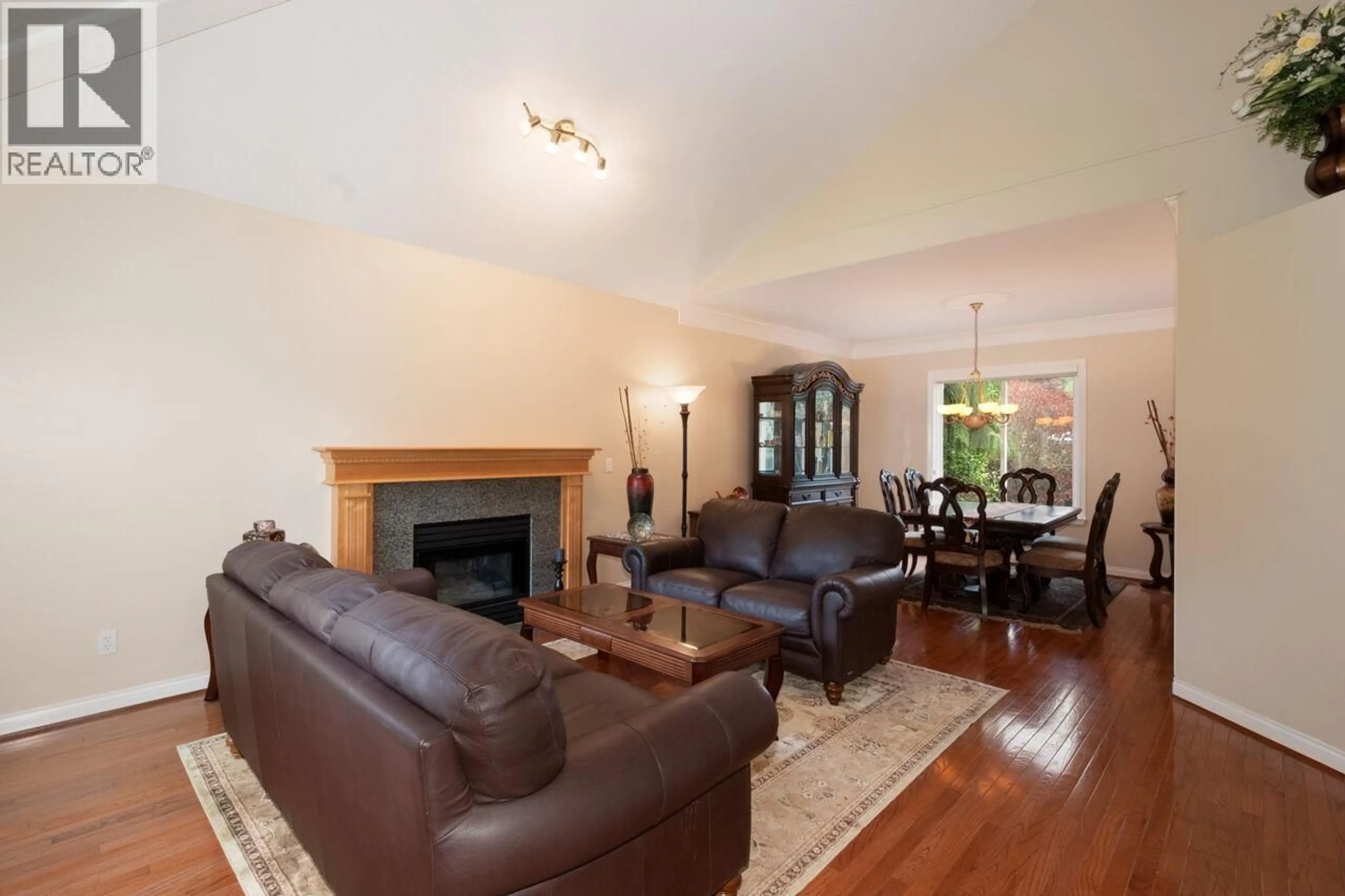 Living room with furniture, wood/laminate floor for 1273 ELDON ROAD, North Vancouver British Columbia V7R1T5