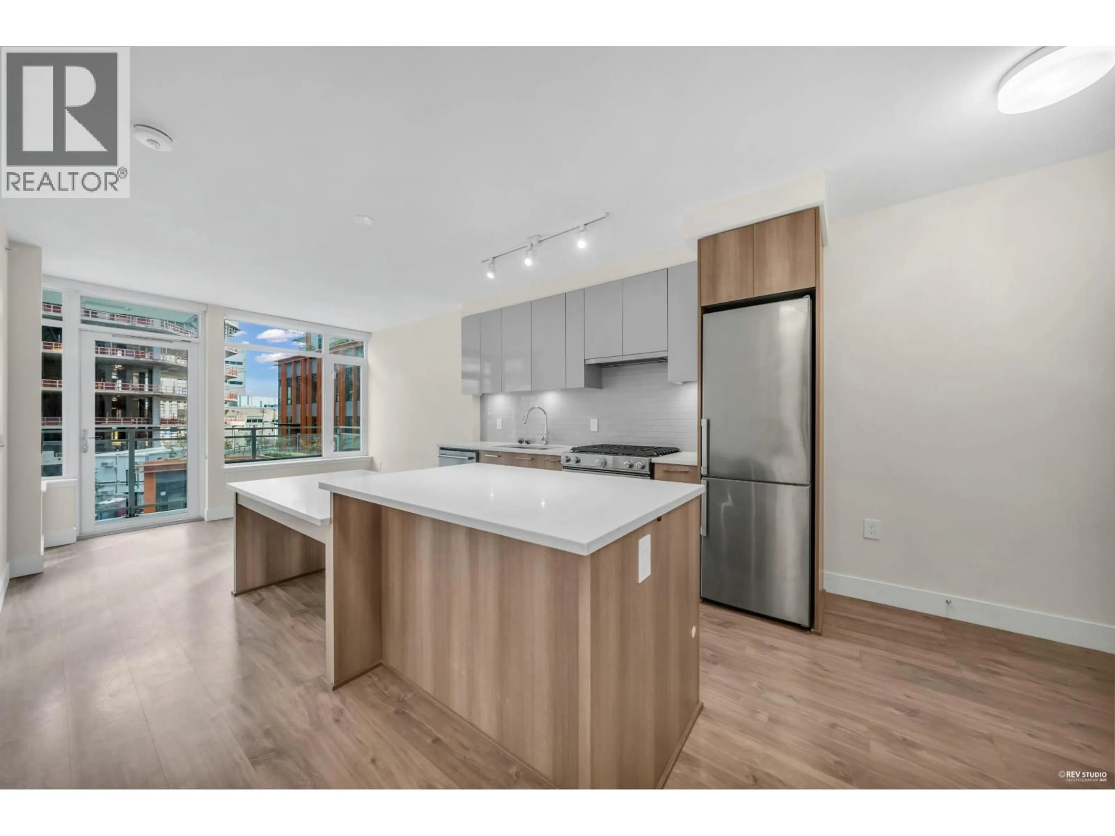 Open concept kitchen, unknown for 406 - 258 NELSON'S COURT, New Westminster British Columbia V3L0J9