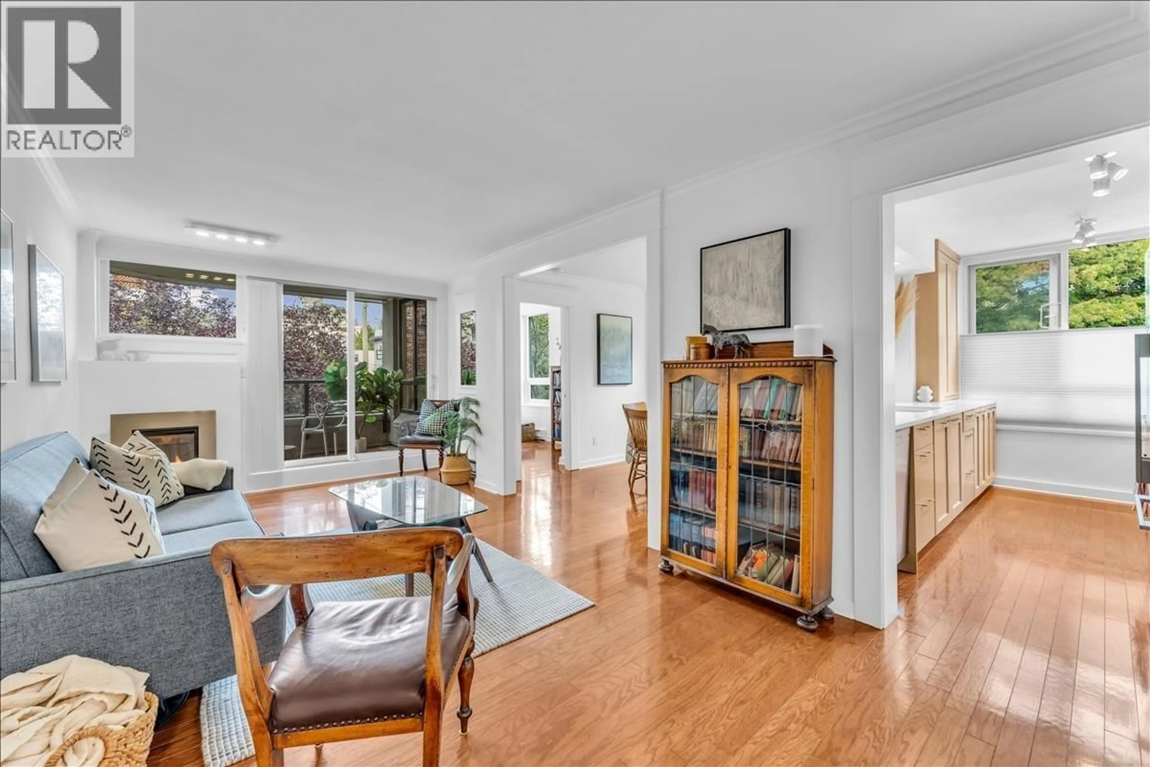 Unknown for 401 - 1330 JERVIS STREET, Vancouver British Columbia V6E2E3