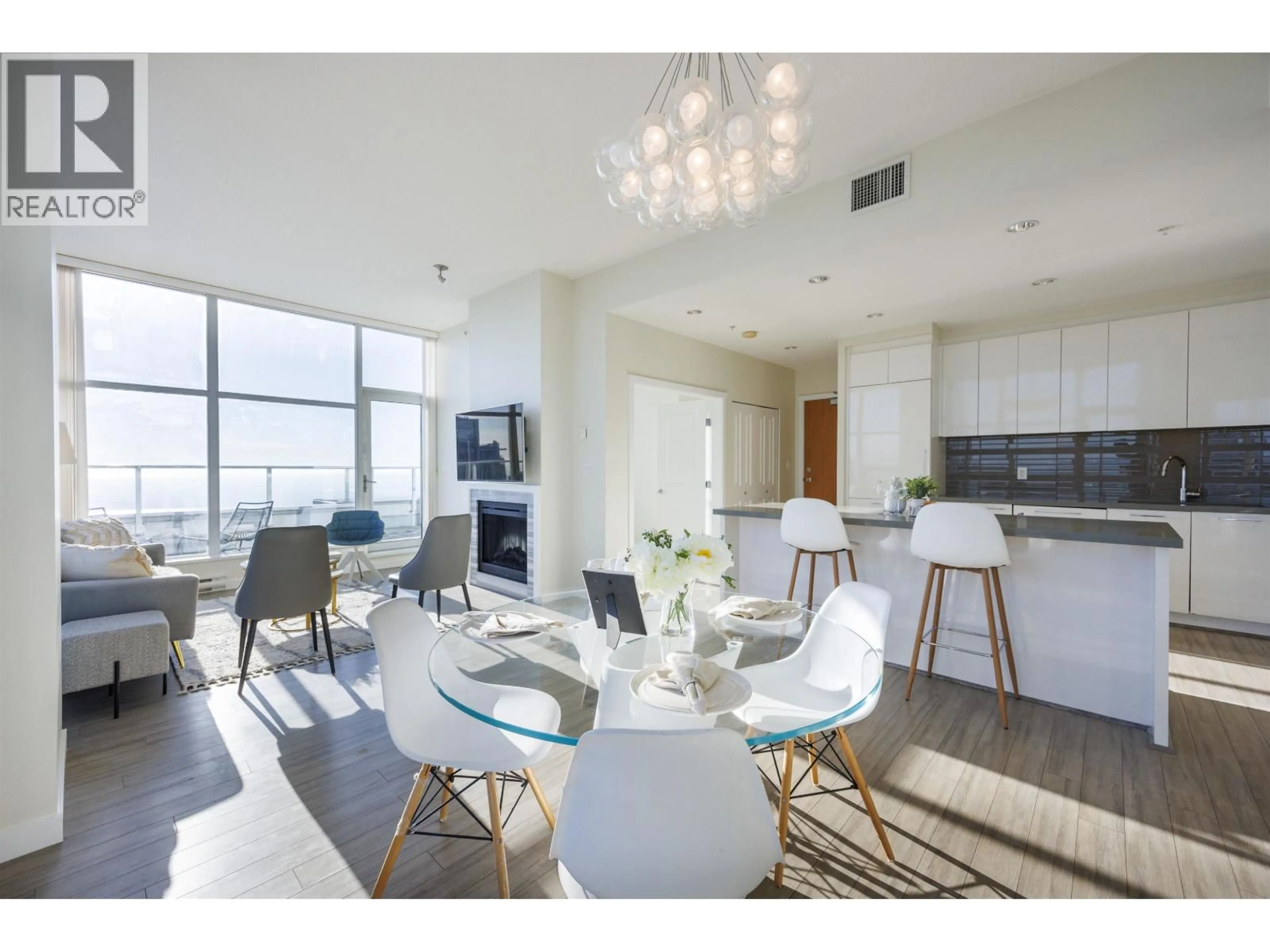 Unknown for 4203 - 4880 BENNETT STREET, Burnaby British Columbia V5H0C1