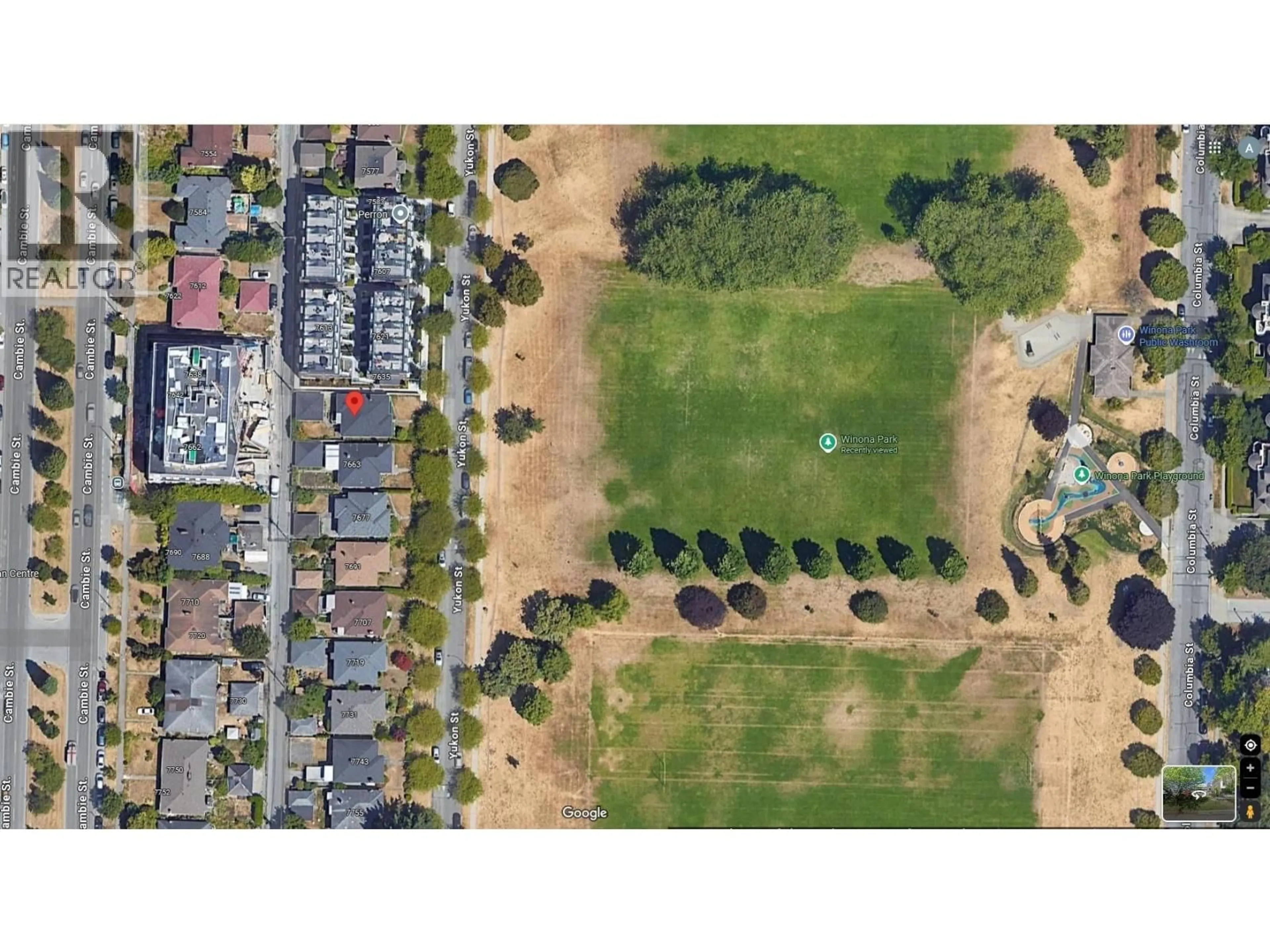 A pic from outside/outdoor area/front of a property/back of a property/a pic from drone, street for 7649 YUKON STREET, Vancouver British Columbia V5X2Y4