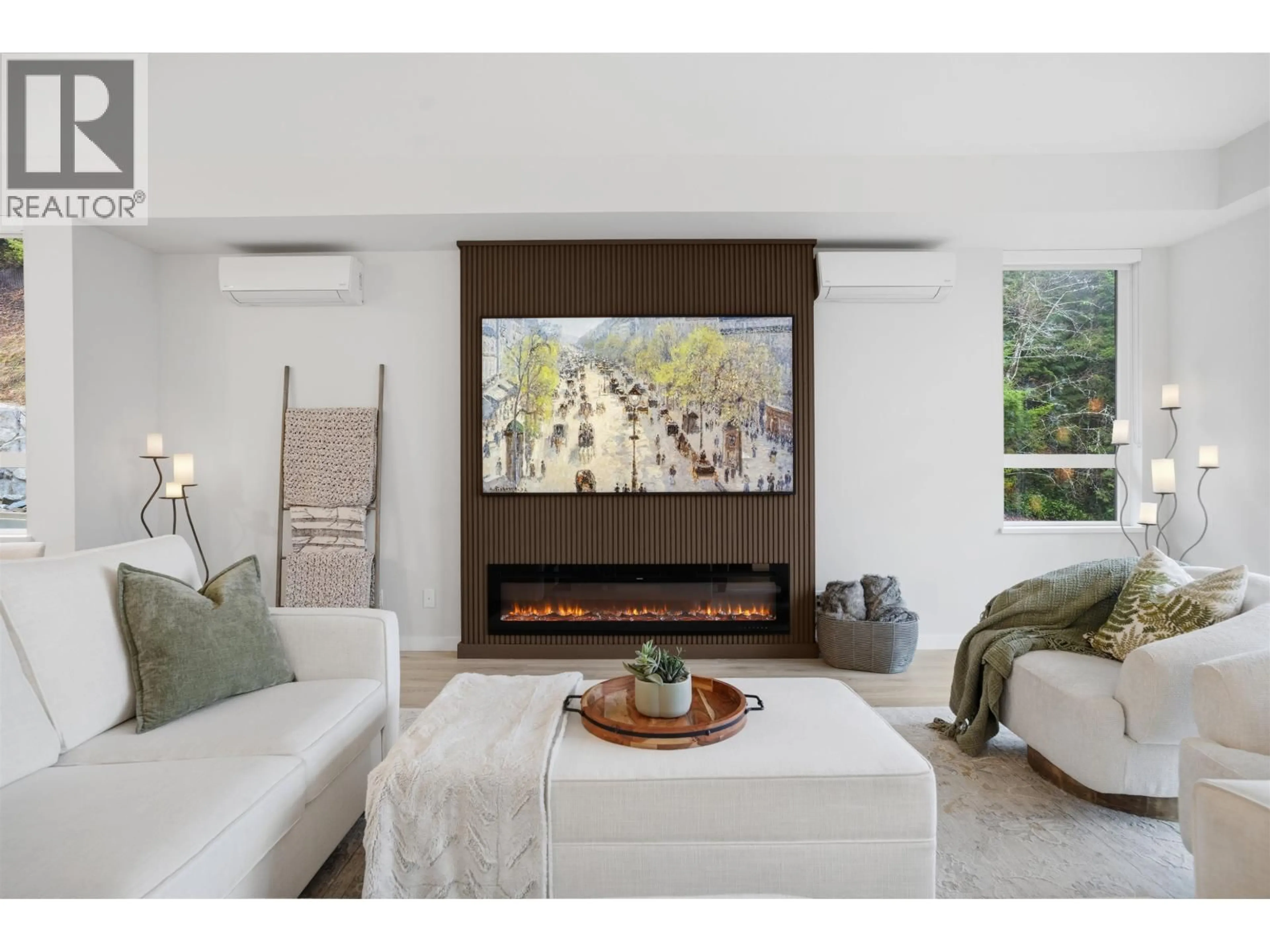 Home theater for 41201 HIGHLINE PLACE, Squamish British Columbia V8B1C2