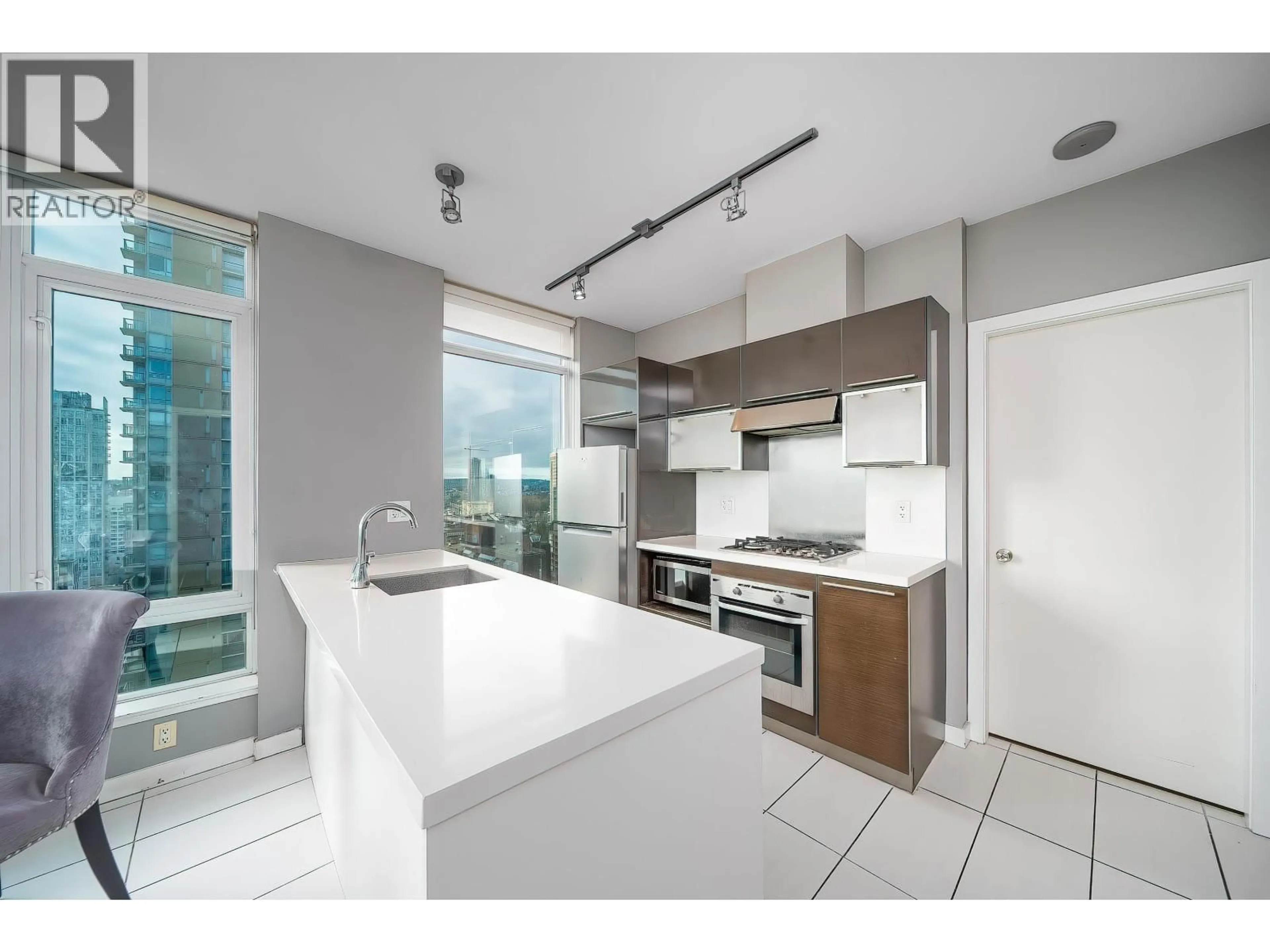 Open concept kitchen, ceramic/tile floor for 1403 - 1252 HORNBY STREET, Vancouver British Columbia V6Z1W2