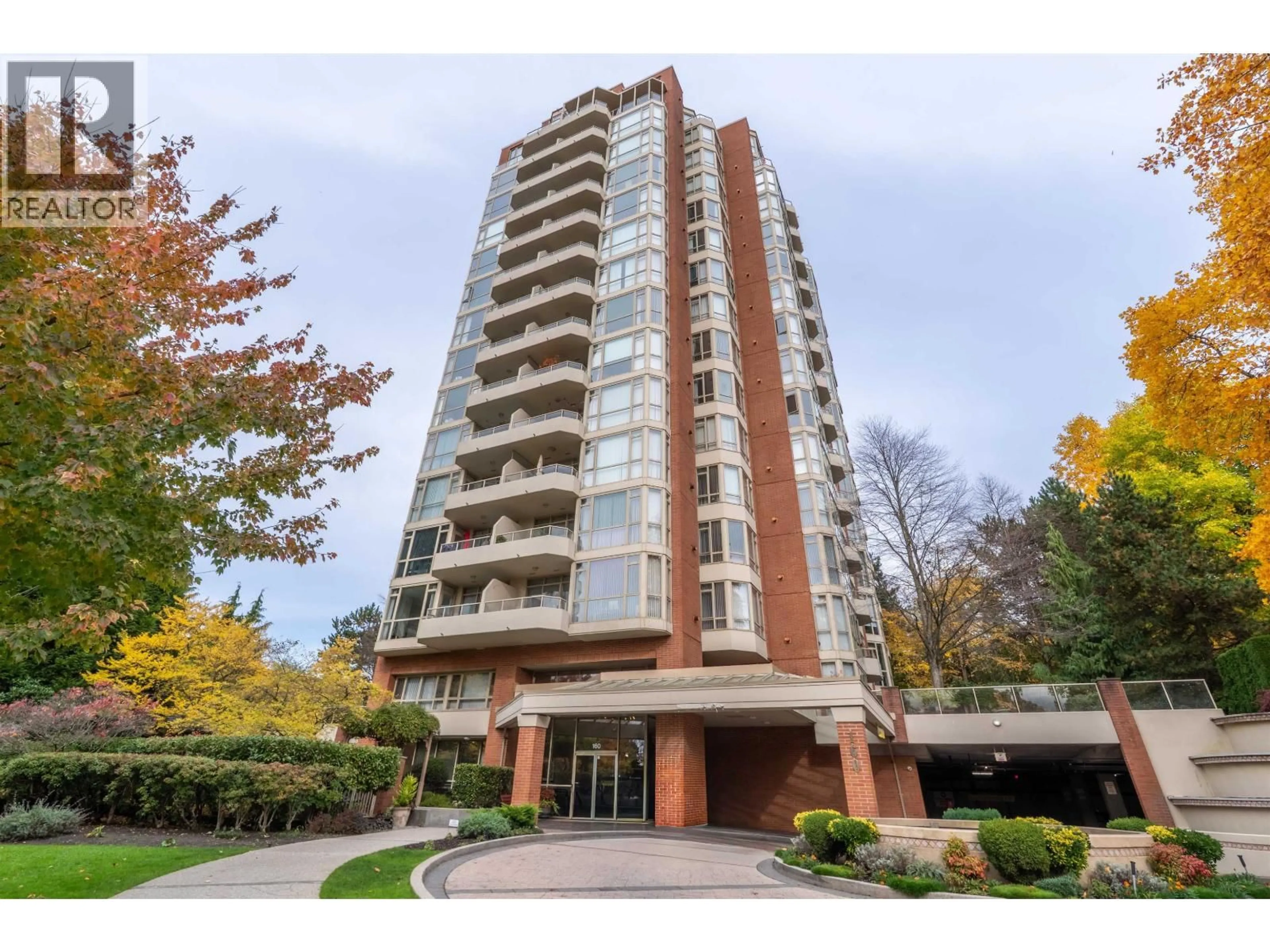 Indoor foyer for 801 - 160 KEITH ROAD, North Vancouver British Columbia V7M3M2